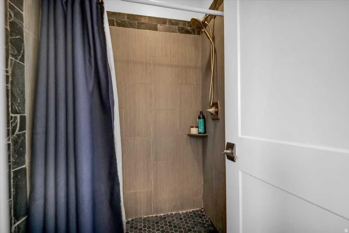 YOUNG PROPERTY - Residential