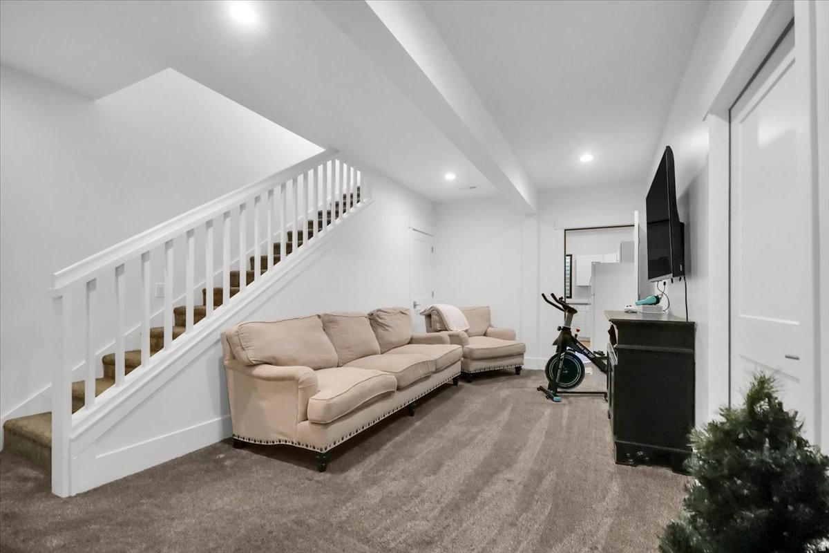 YOUNG PROPERTY - Residential