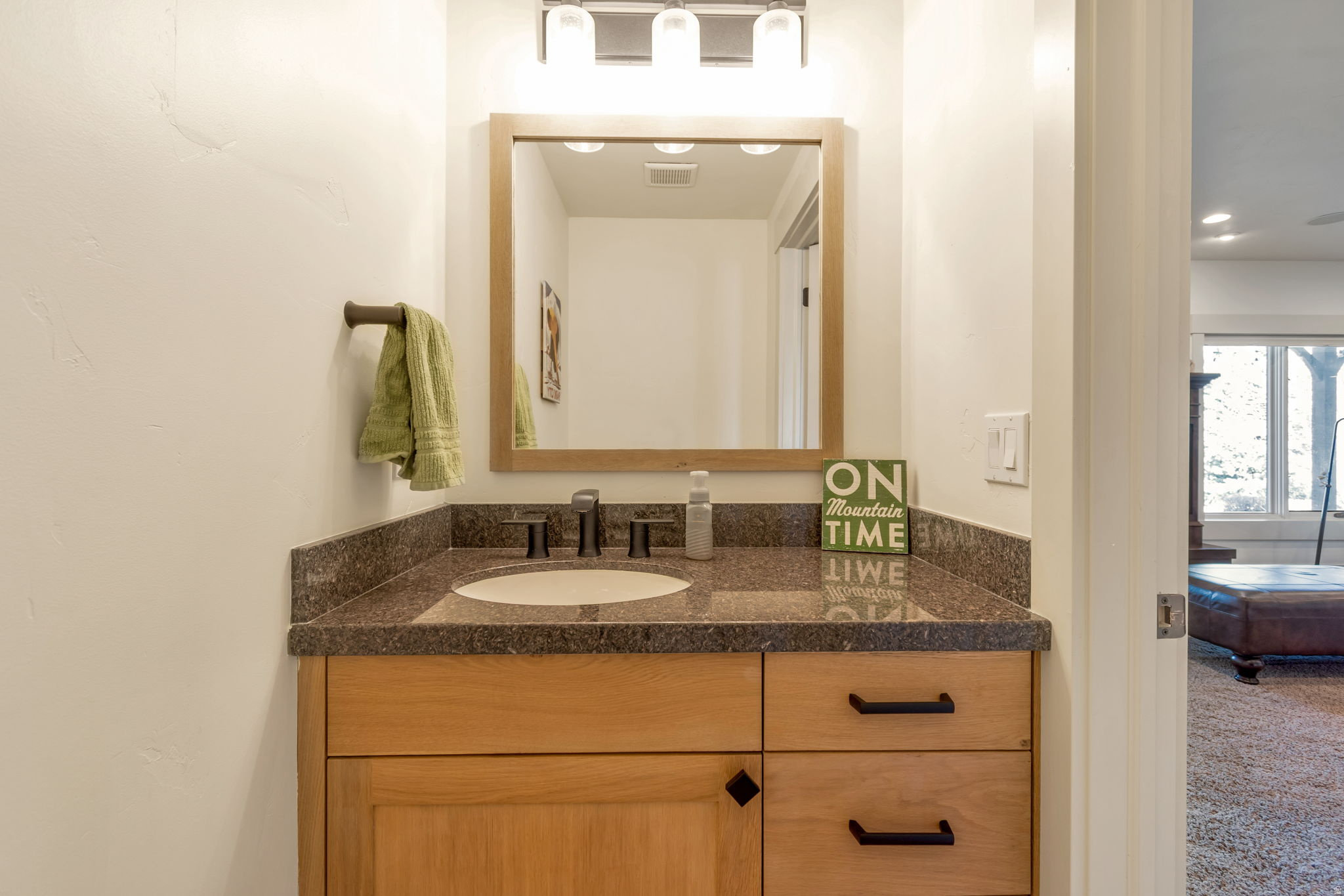 LAKE CRE - Residential