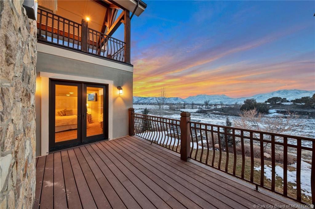 LAKE CRE - Residential