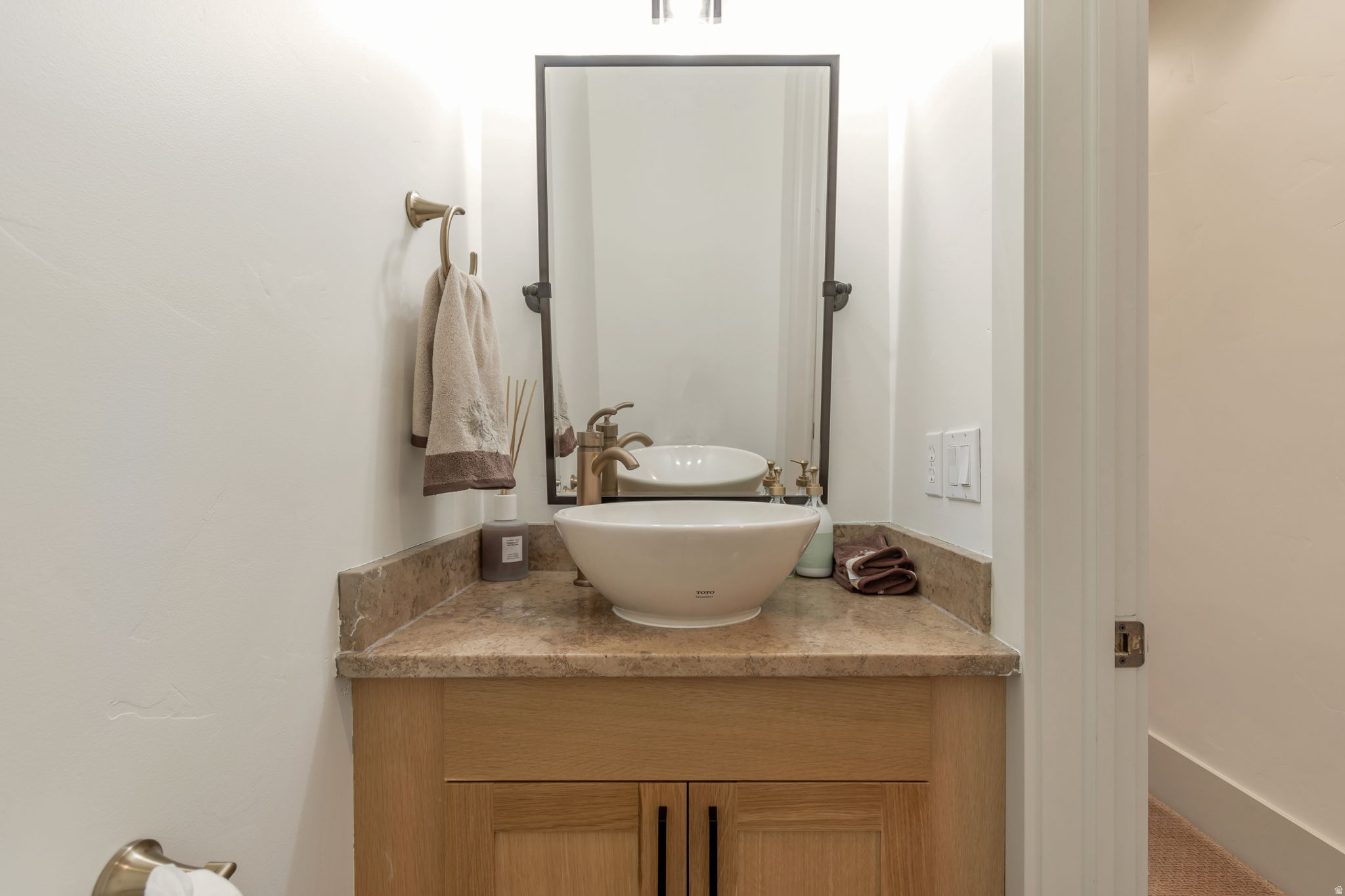 LAKE CRE - Residential