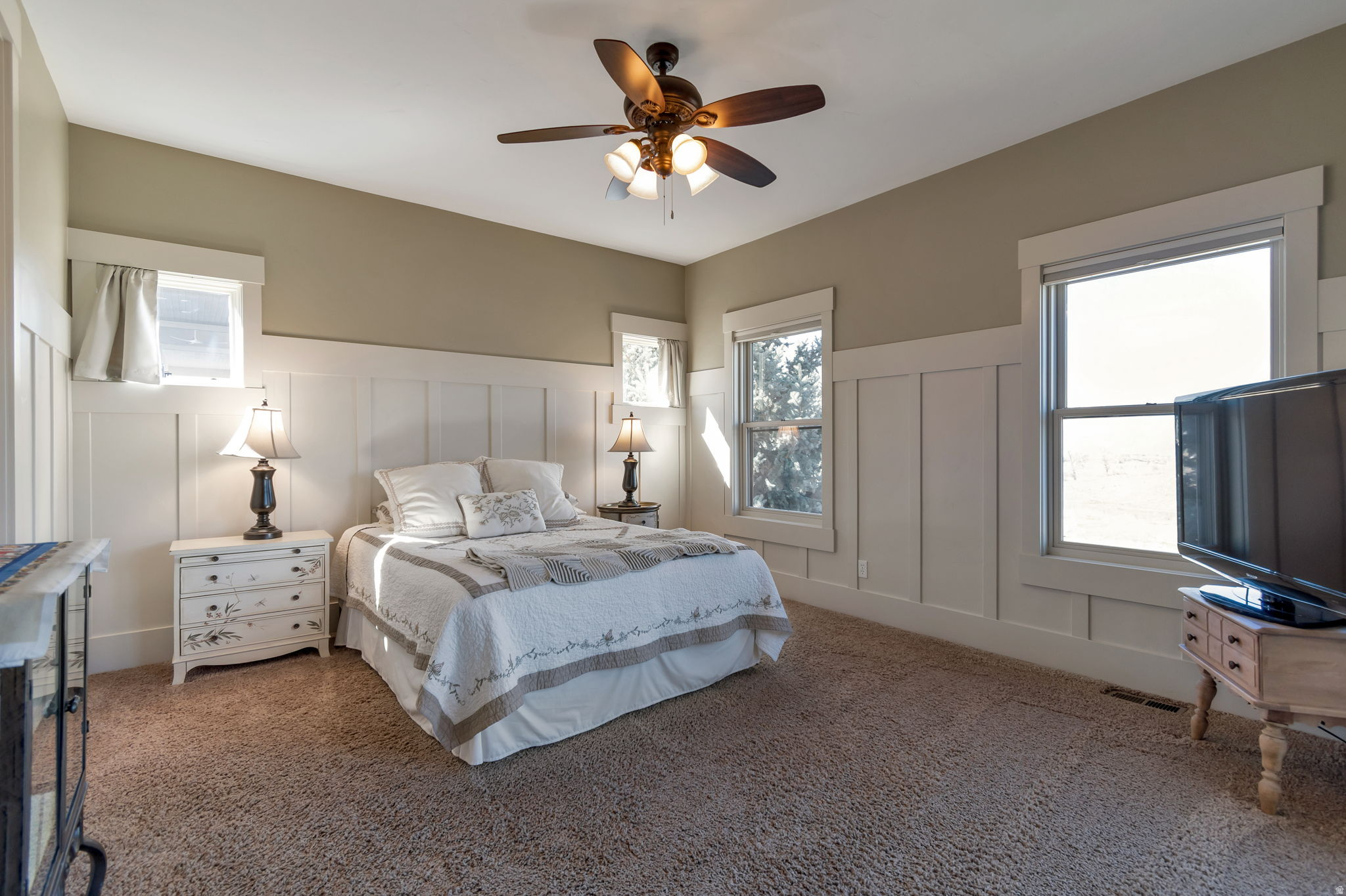 LAKE CRE - Residential