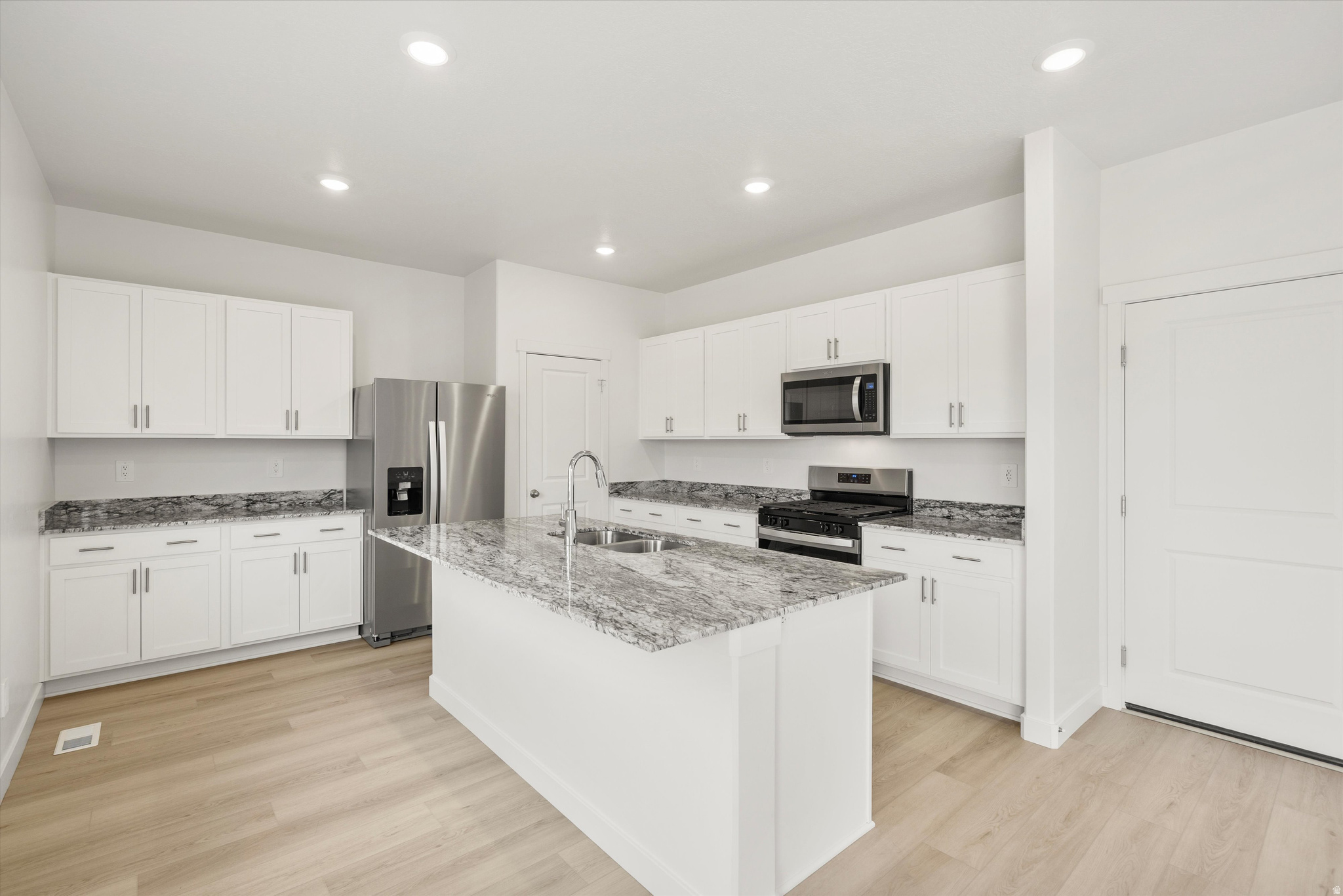 STRATTON ACRES - Residential