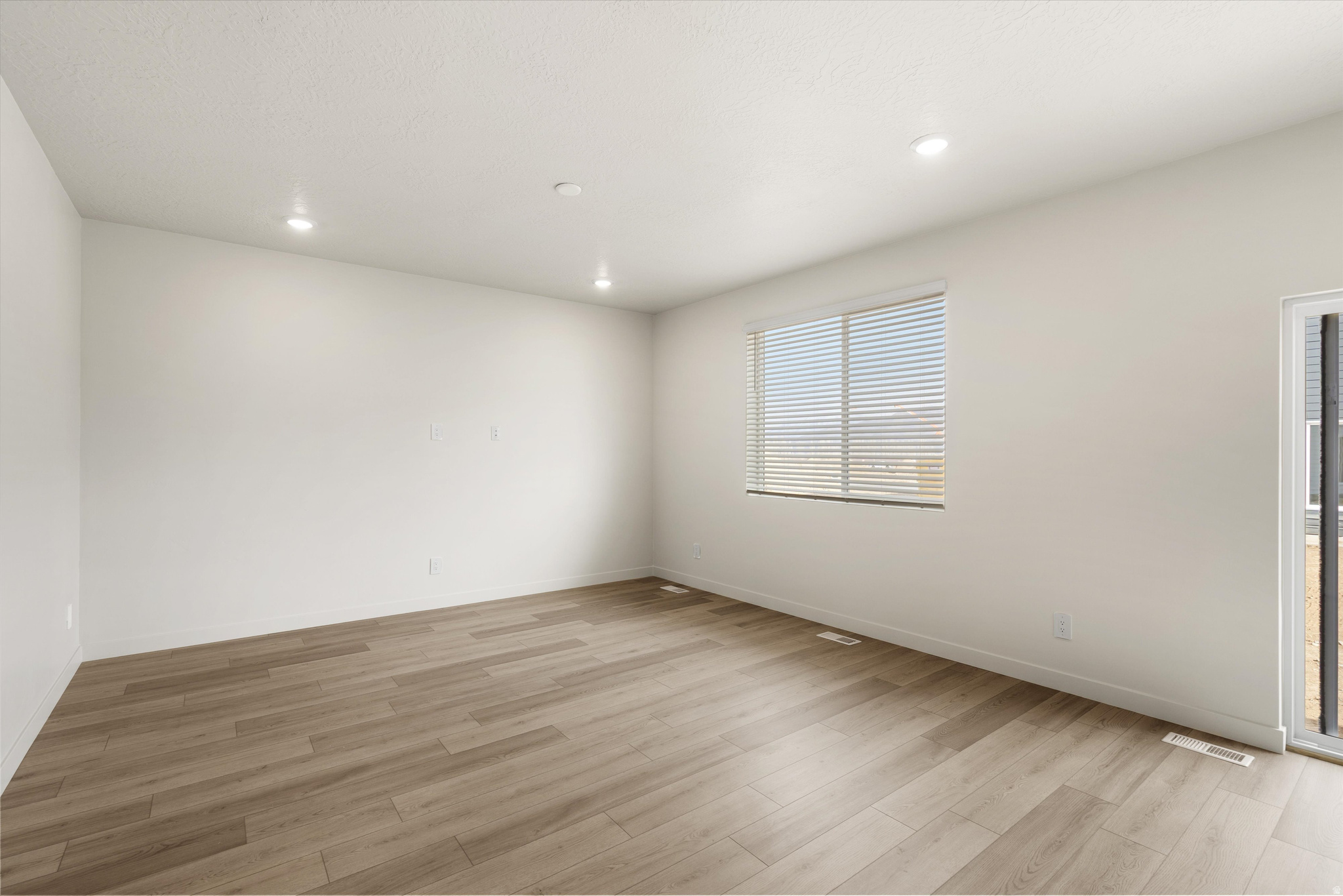 STRATTON ACRES - Residential