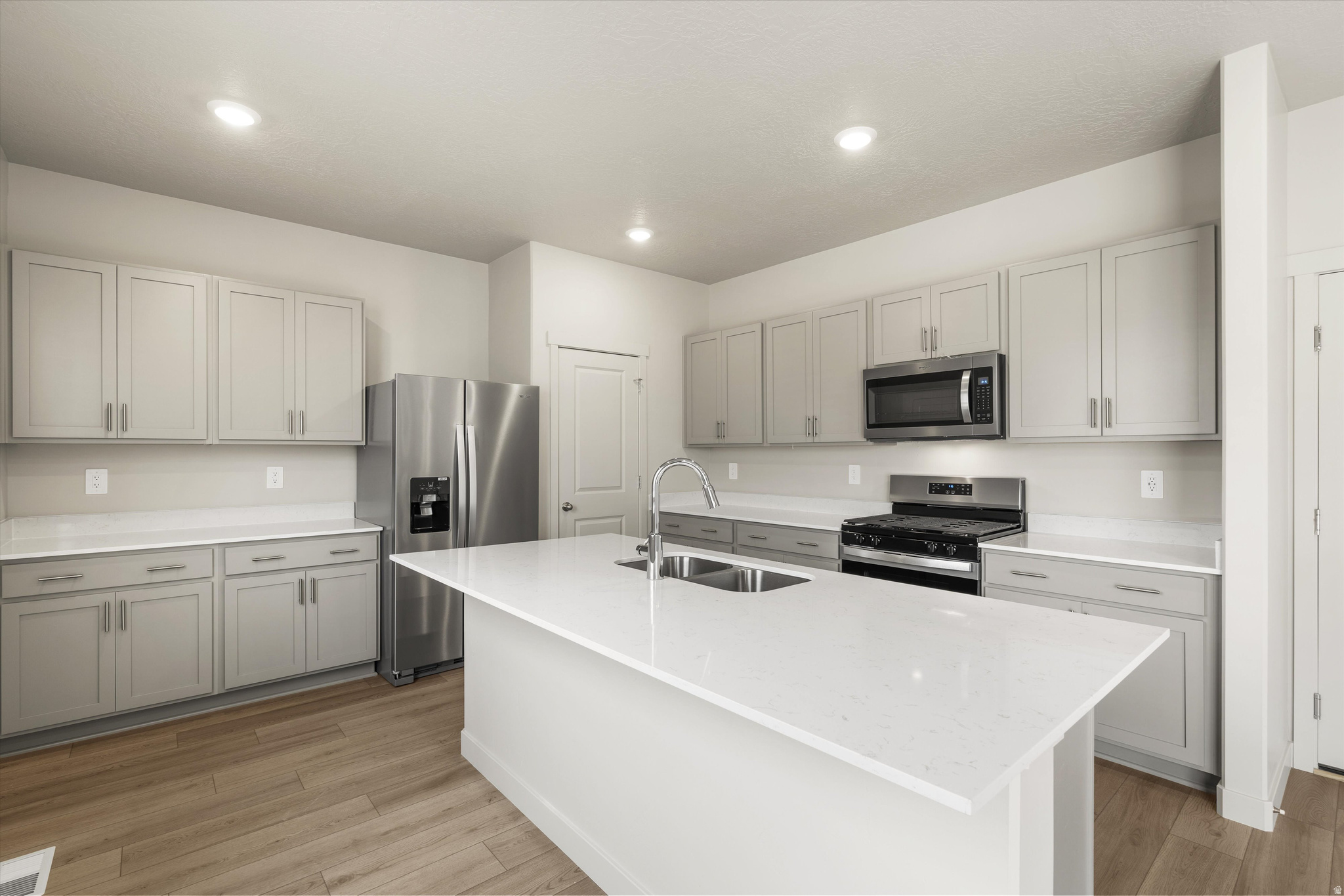 STRATTON ACRES - Residential