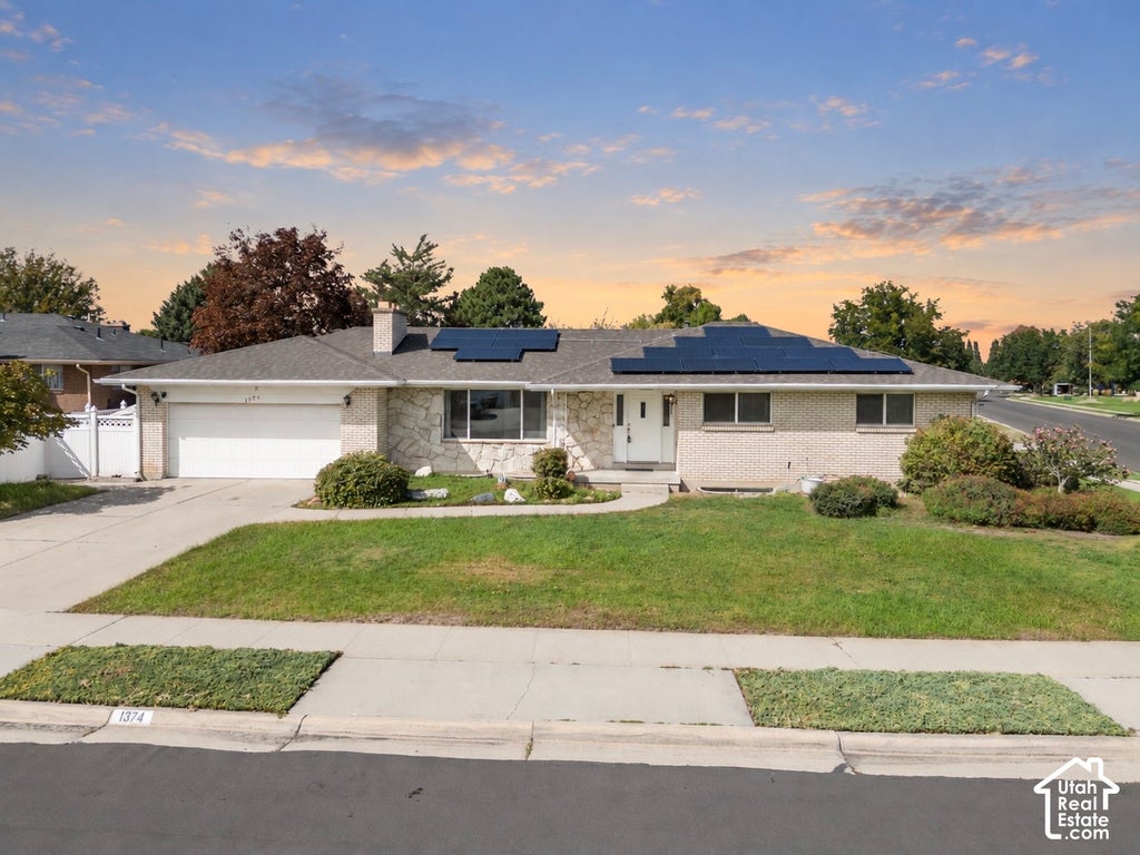 Photo of 1374 W MARINWOOD AVE, Taylorsville, UT 84123 (MLS # 2187115)