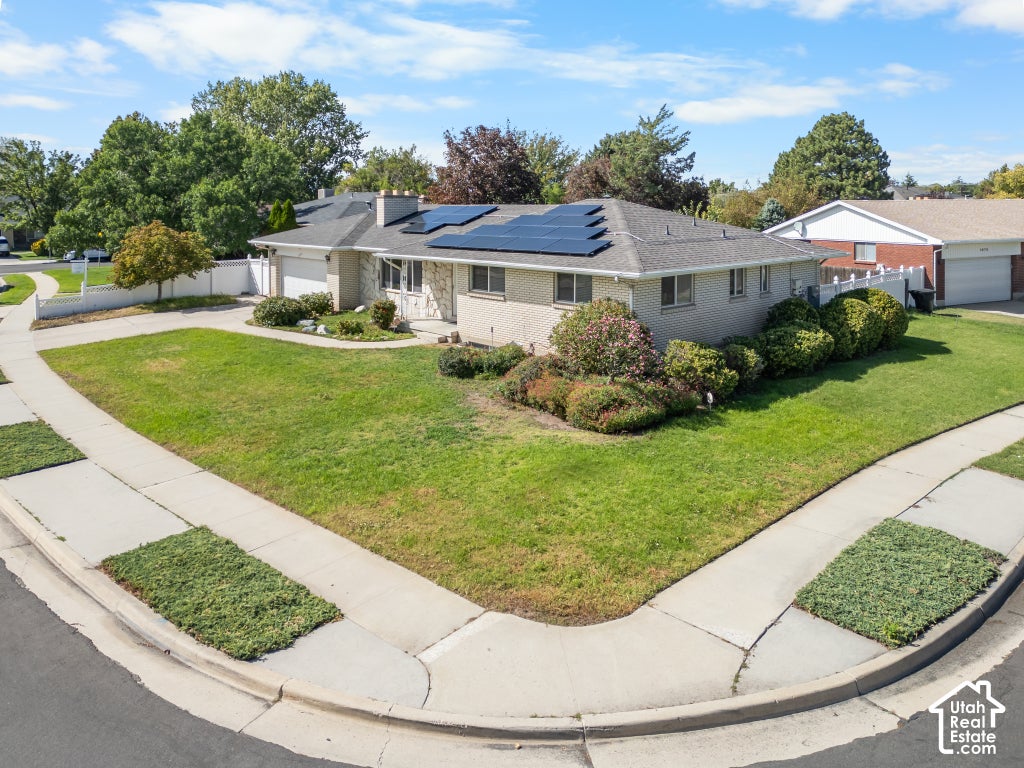 Photo of 1374 W MARINWOOD AVE, Taylorsville, UT 84123 (MLS # 2187115)
