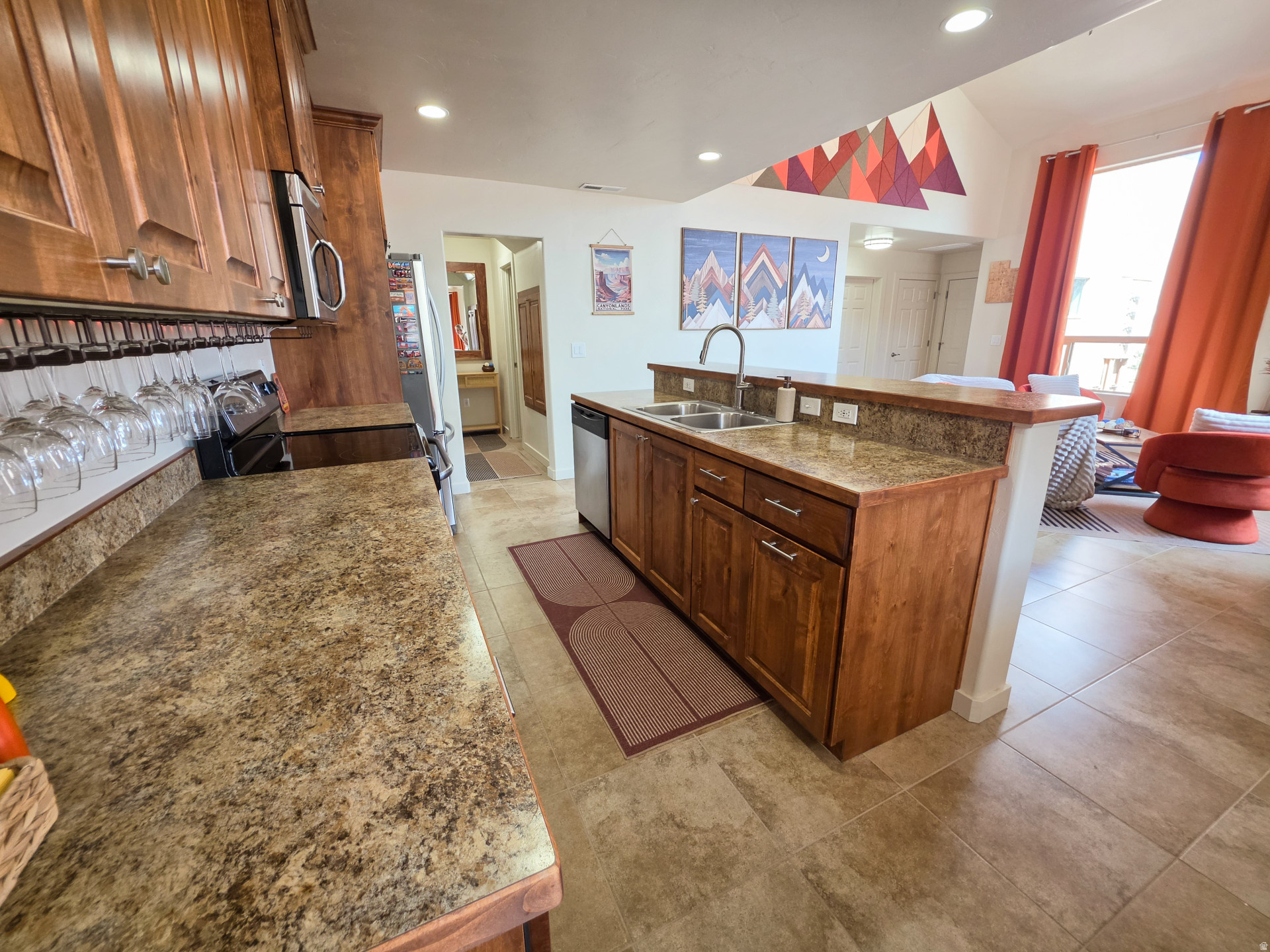 RIM VILLAGE VISTAS - Residential