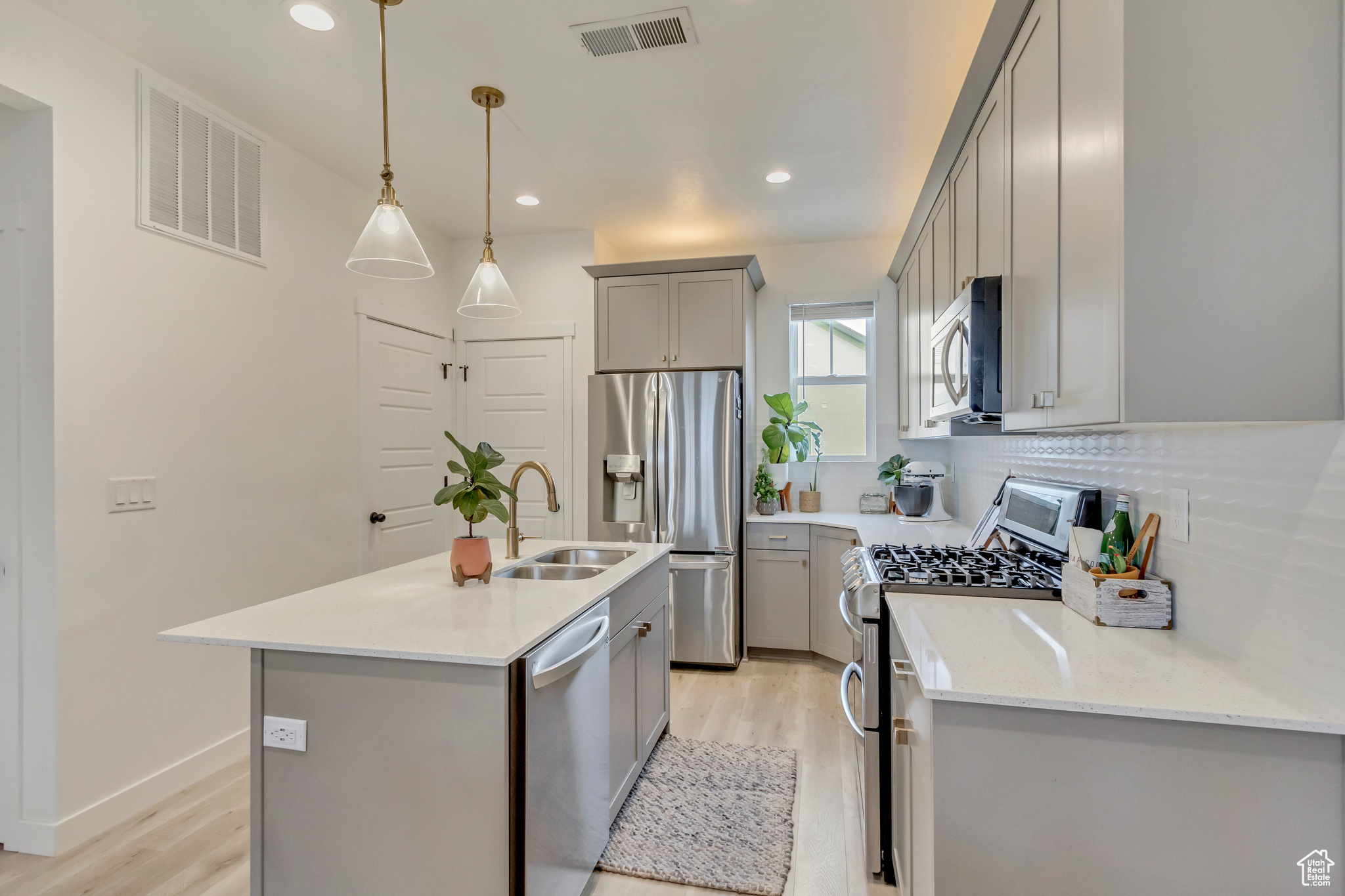 5089 W Rambutan Way, South Jordan, Utah image 6