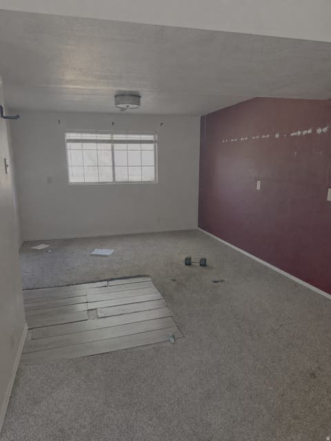 Tiny photo for 671 W 950 N, Clinton, UT 84015 (MLS # 2180558)