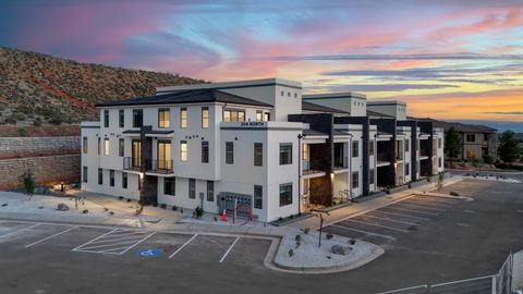 Photo of 170 N CHAPARRAL DR #P-007, Hurricane, UT 84737 (MLS # 2129954)