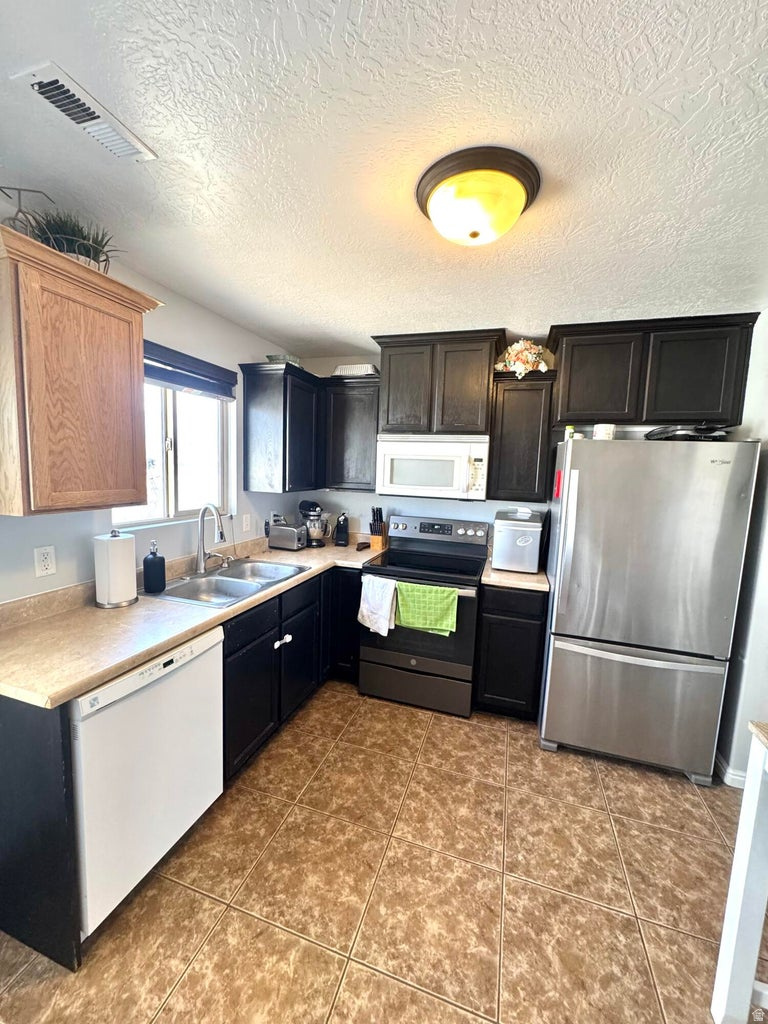 CEDAR WILLOWS SUBDIVISION - Residential Income