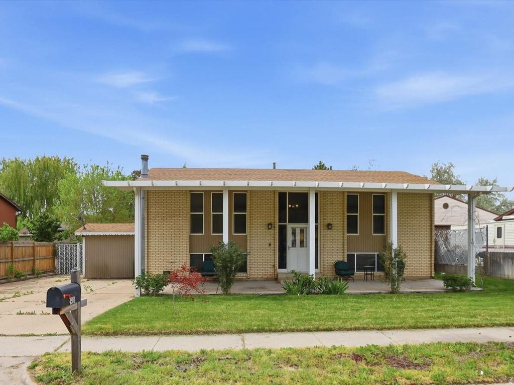 Photo of 4931 S 2825 W, Roy, UT 84067 (MLS # 2153313)