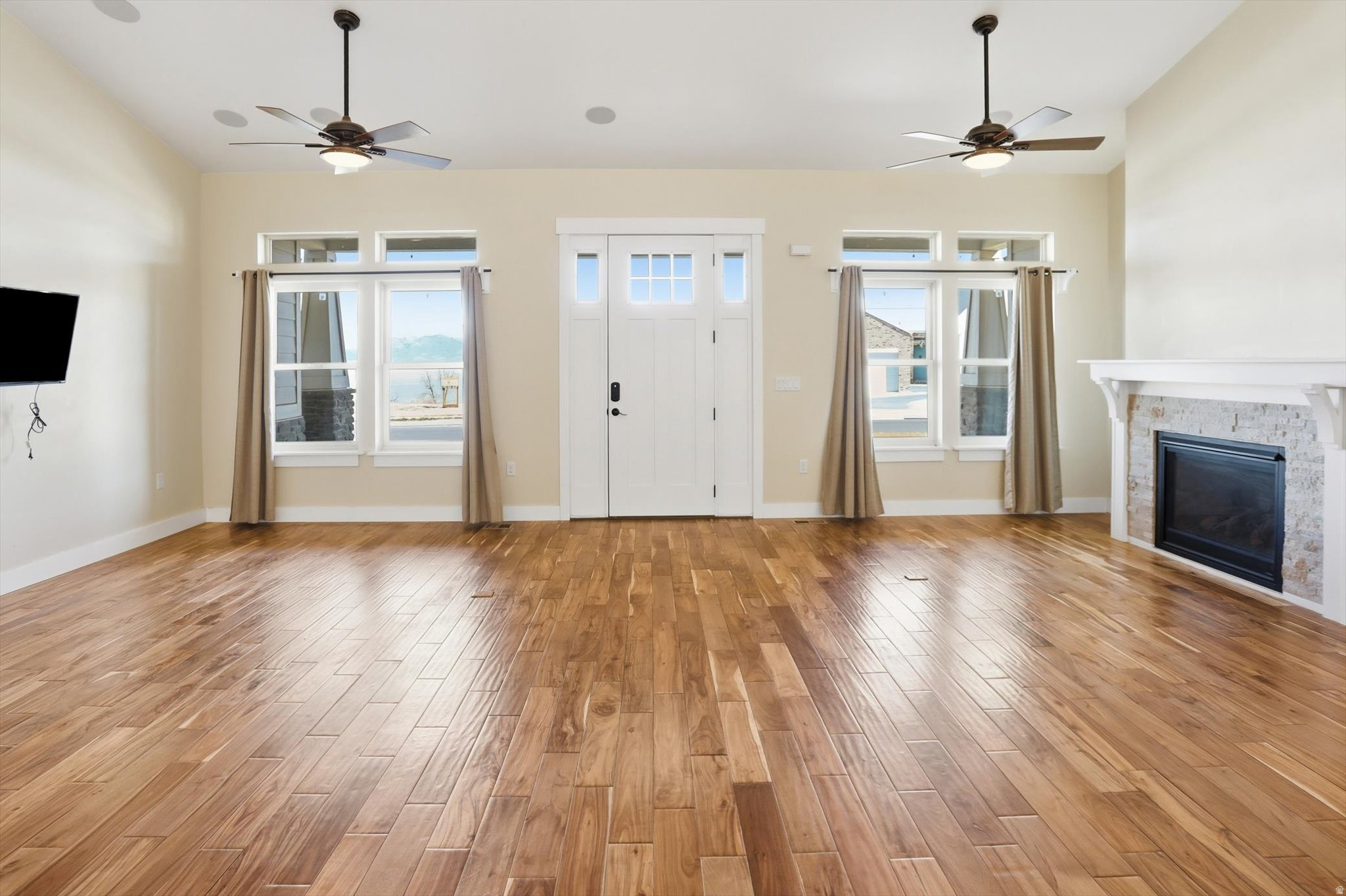 HARBOR BAY PHASE 4 - Residential