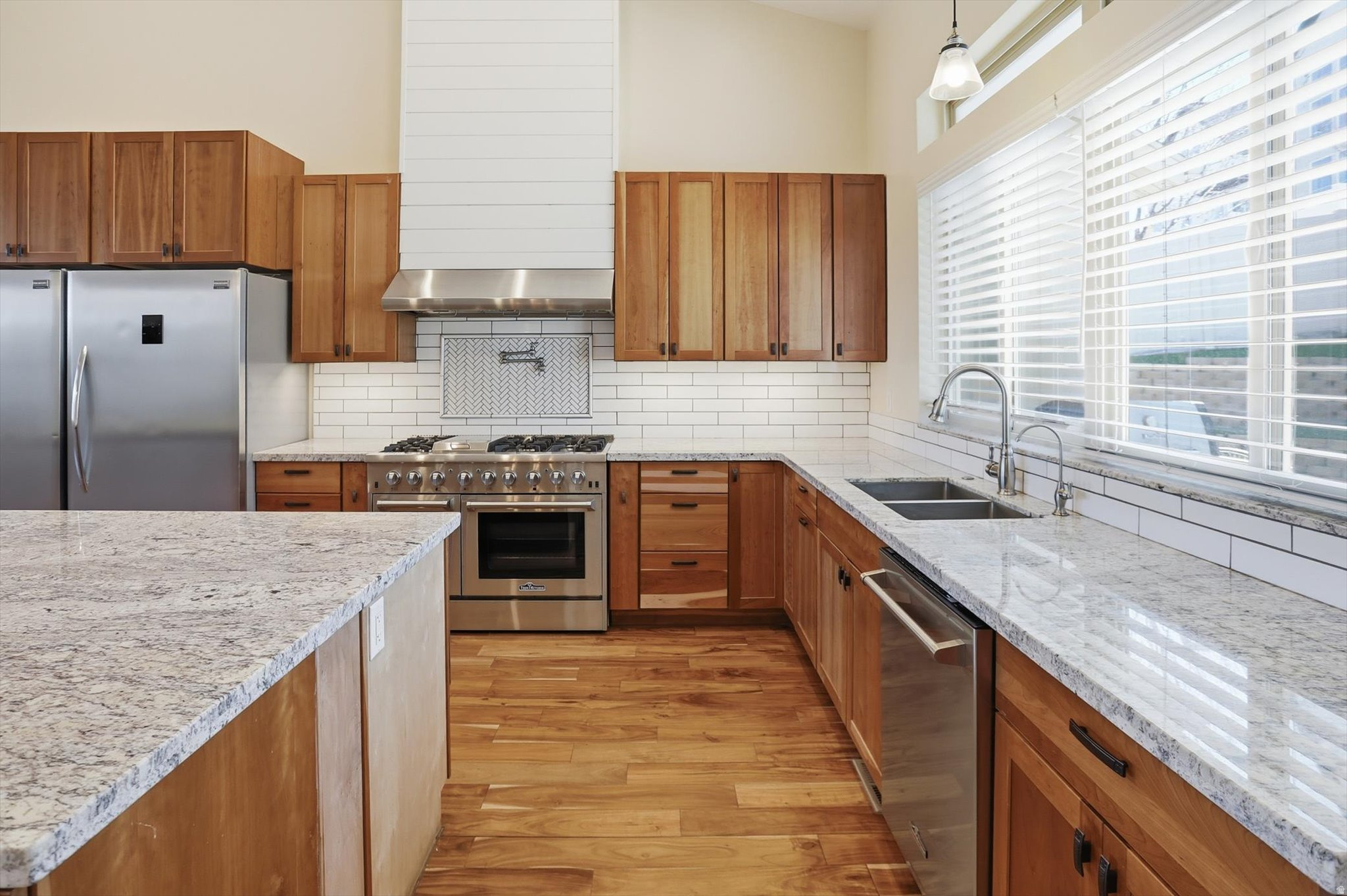 HARBOR BAY PHASE 4 - Residential