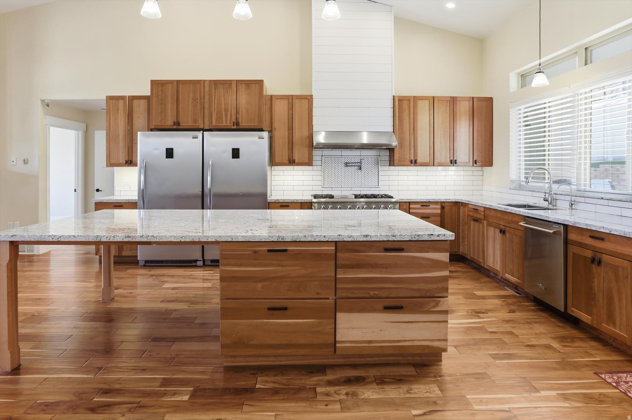 HARBOR BAY PHASE 4 - Residential