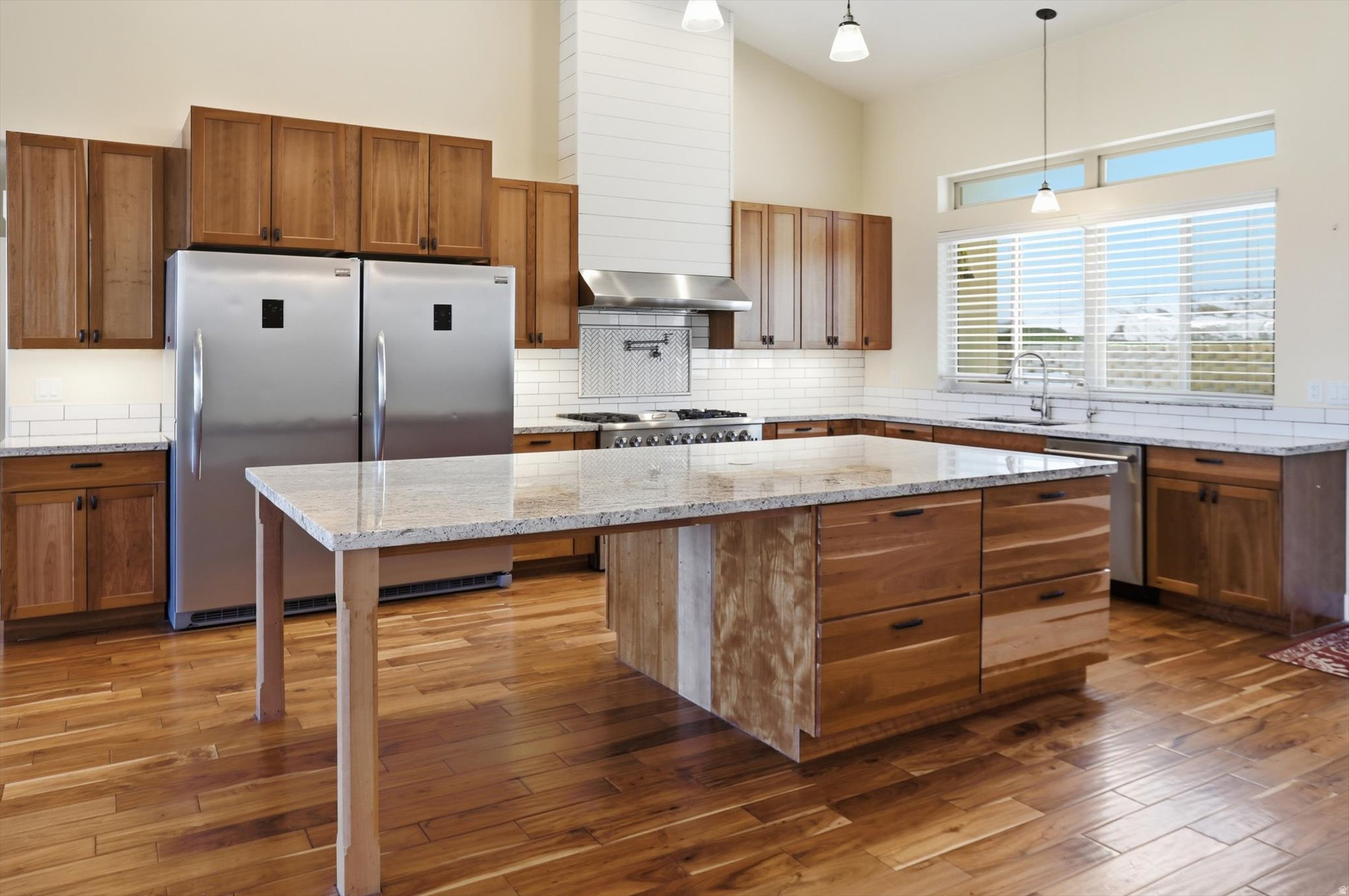 HARBOR BAY PHASE 4 - Residential