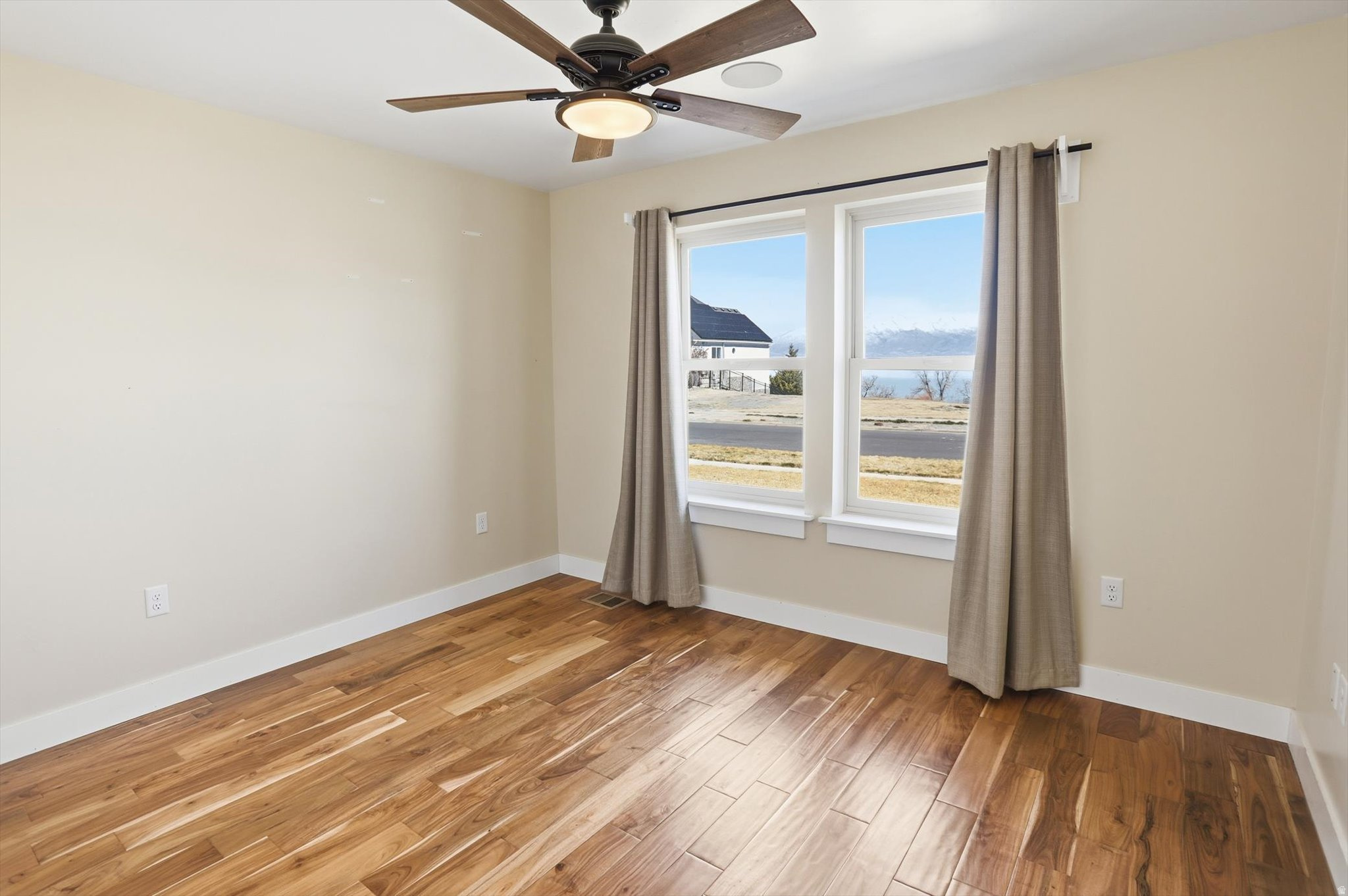 HARBOR BAY PHASE 4 - Residential