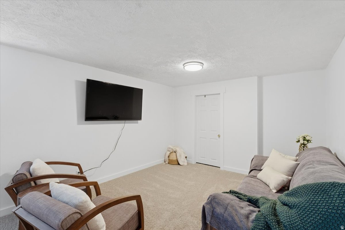 PEBBLEWOOD - Residential