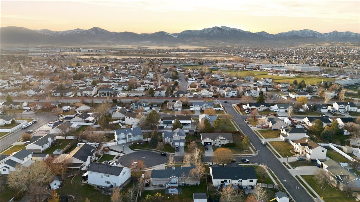 PEBBLEWOOD - Residential
