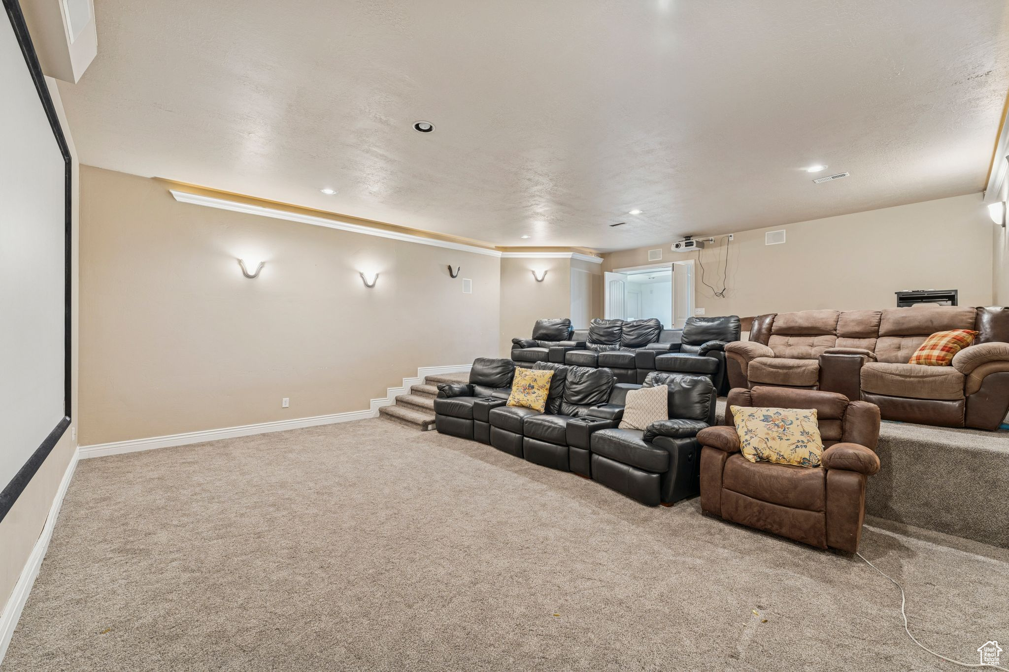 NORTH RANCH - Residential