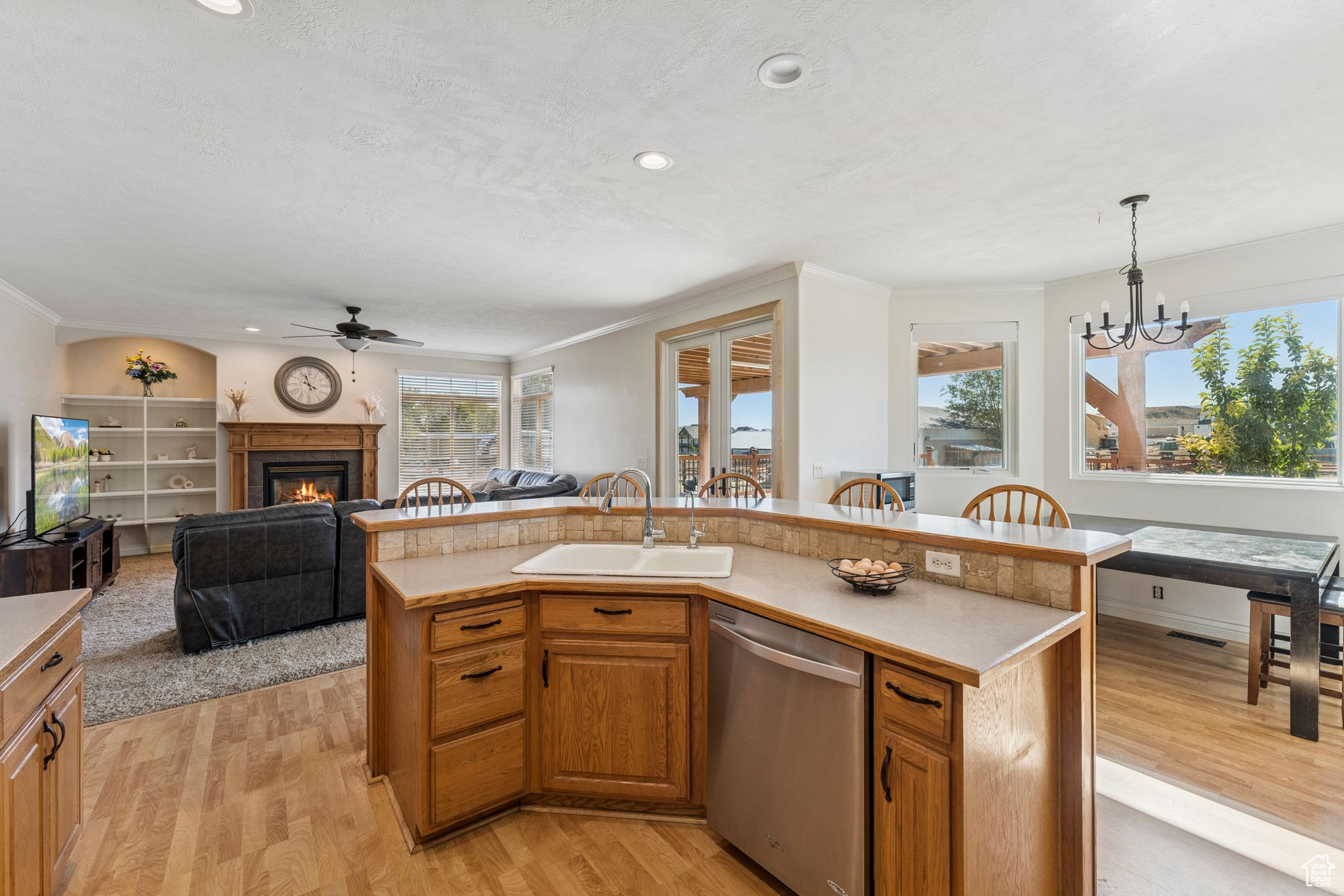 NORTH RANCH - Residential