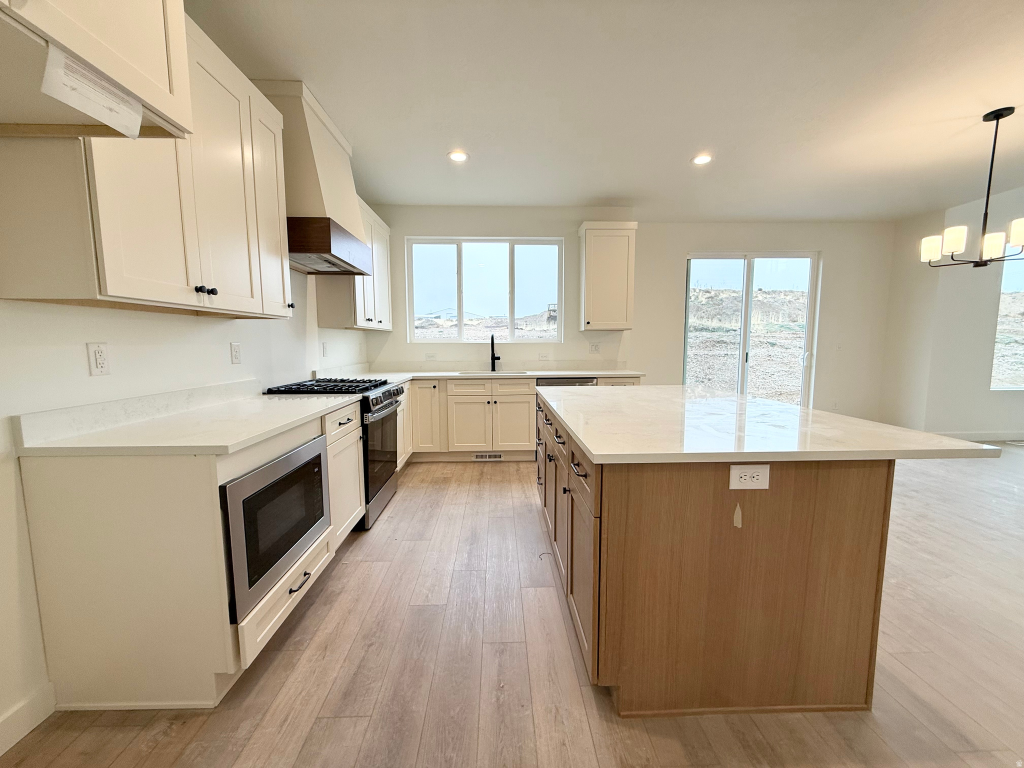 OQUIRRH WEST PHASE 4 - Residential