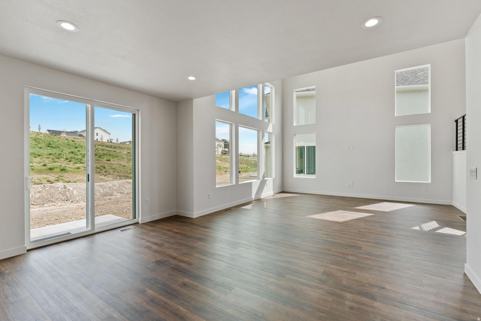 OQUIRRH WEST PHASE 4 - Residential