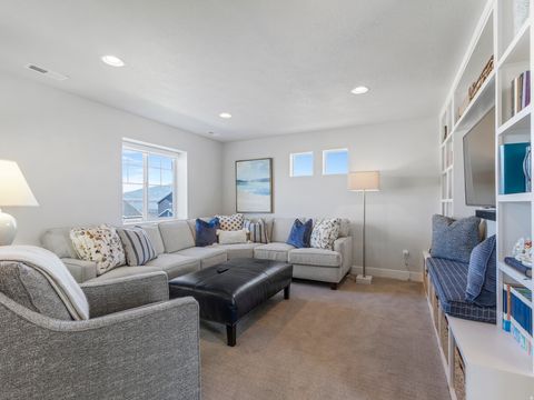 Tiny photo for 169 E BLISS DR, Saratoga Springs, UT 84045 (MLS # 2121309)