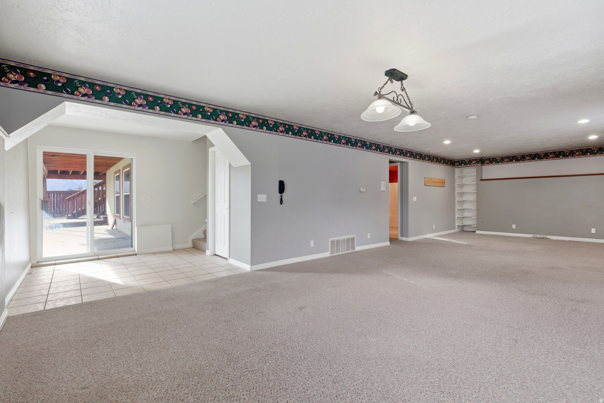 MOUNTAIN VIEW ESTATES - Residential