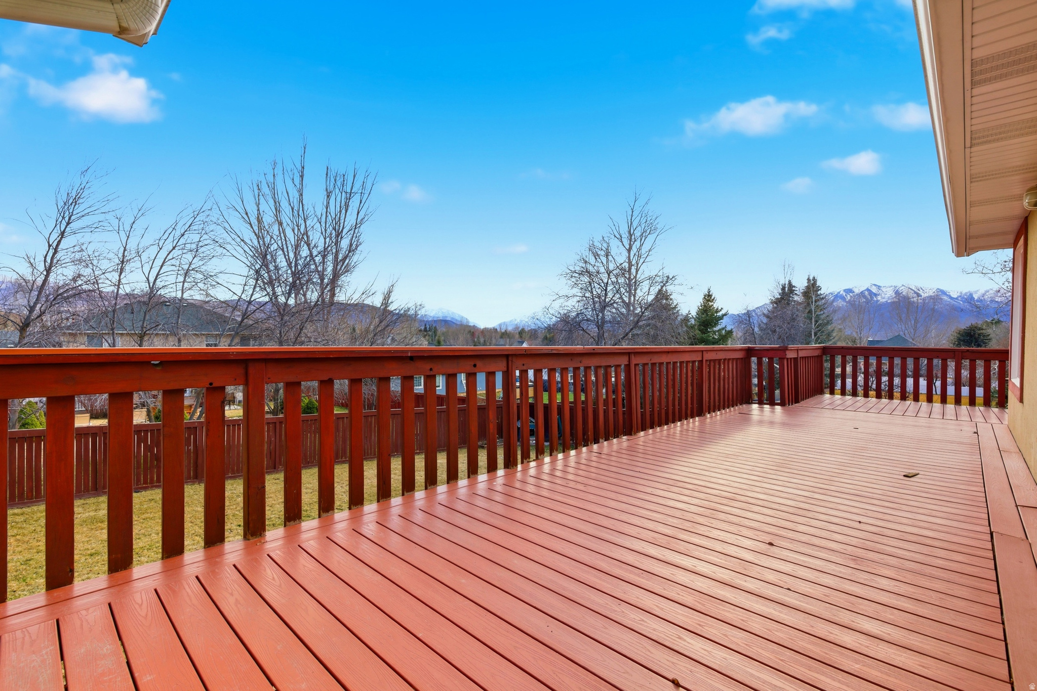 MOUNTAIN VIEW ESTATES - Residential