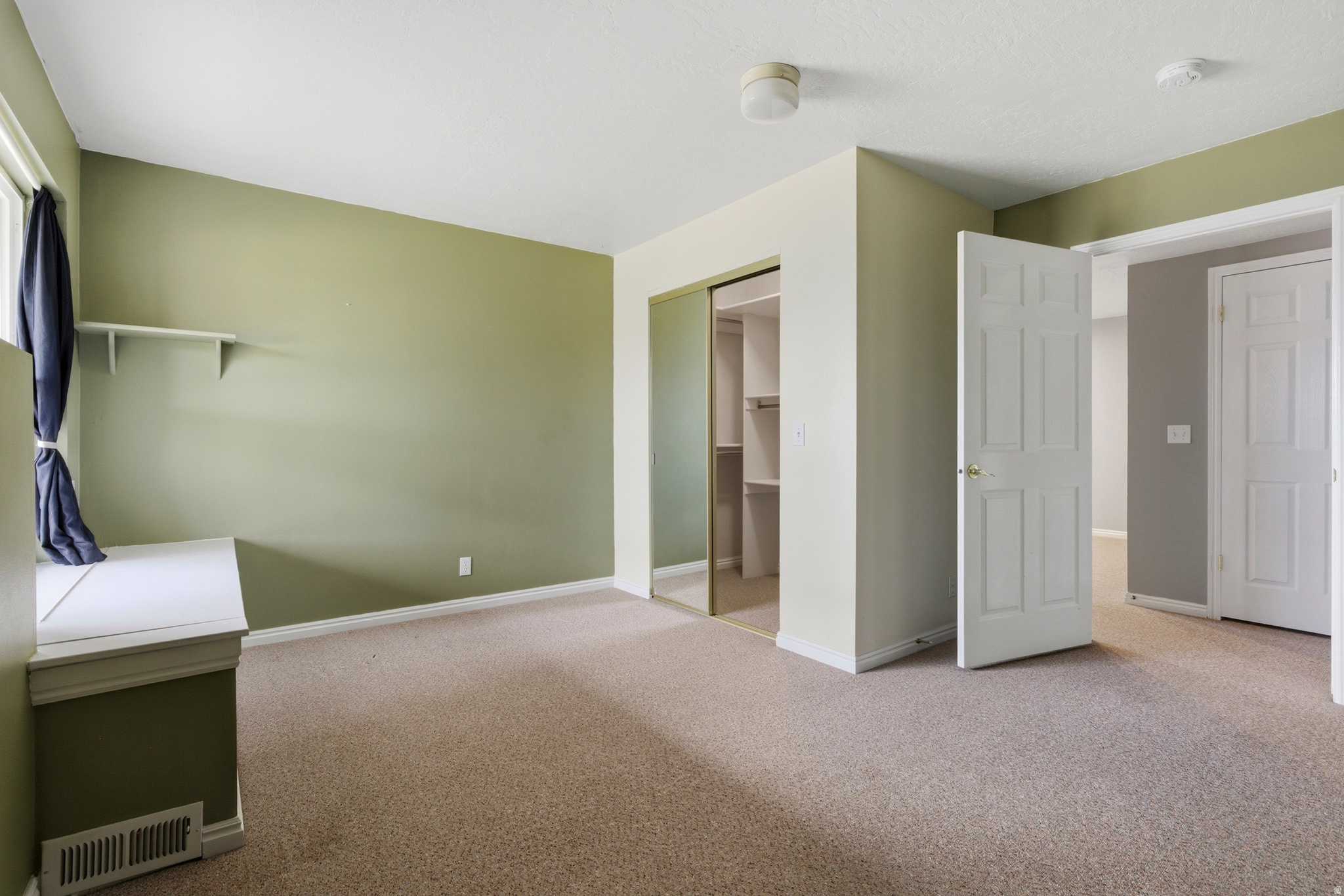 MOUNTAIN VIEW ESTATES - Residential