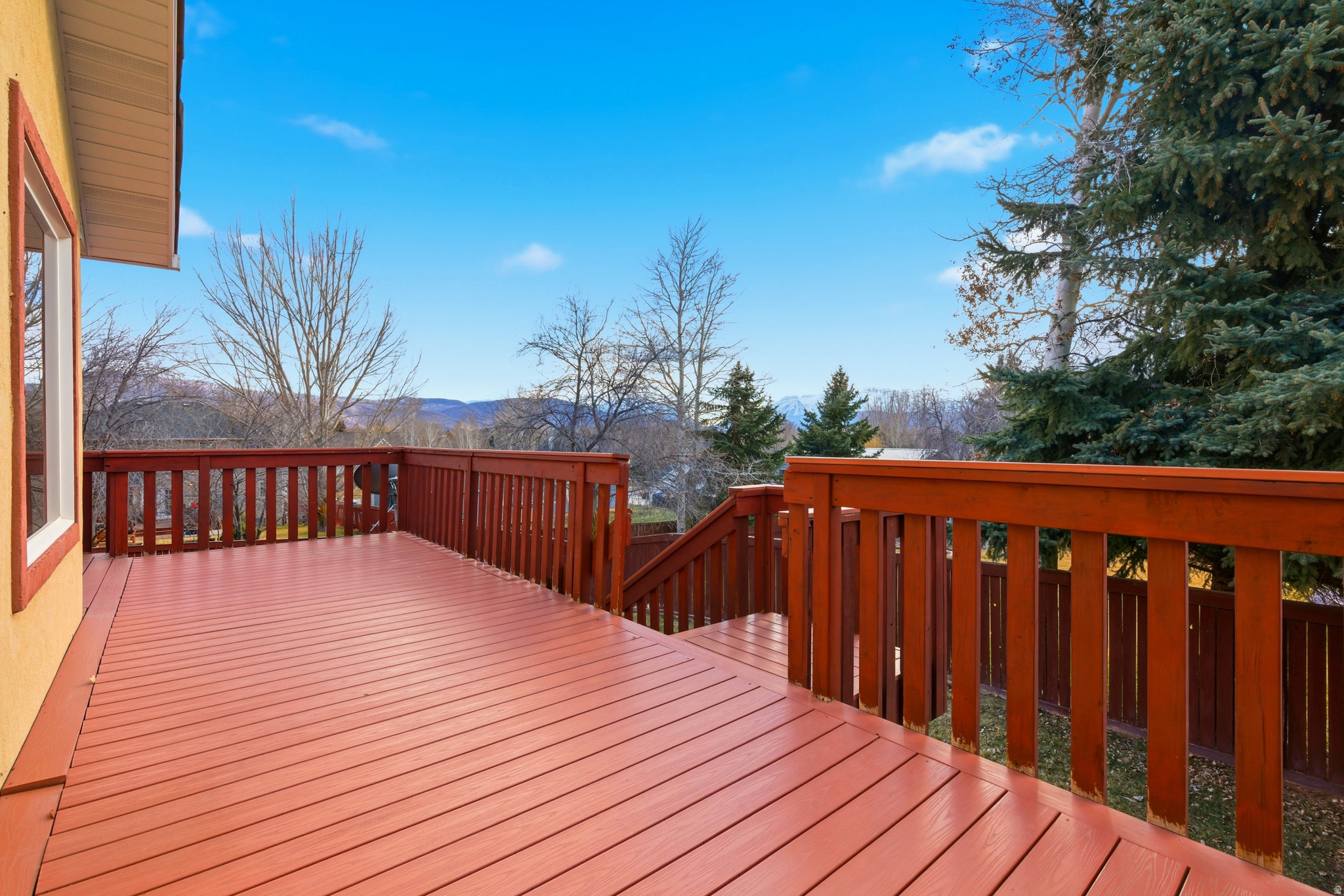 MOUNTAIN VIEW ESTATES - Residential