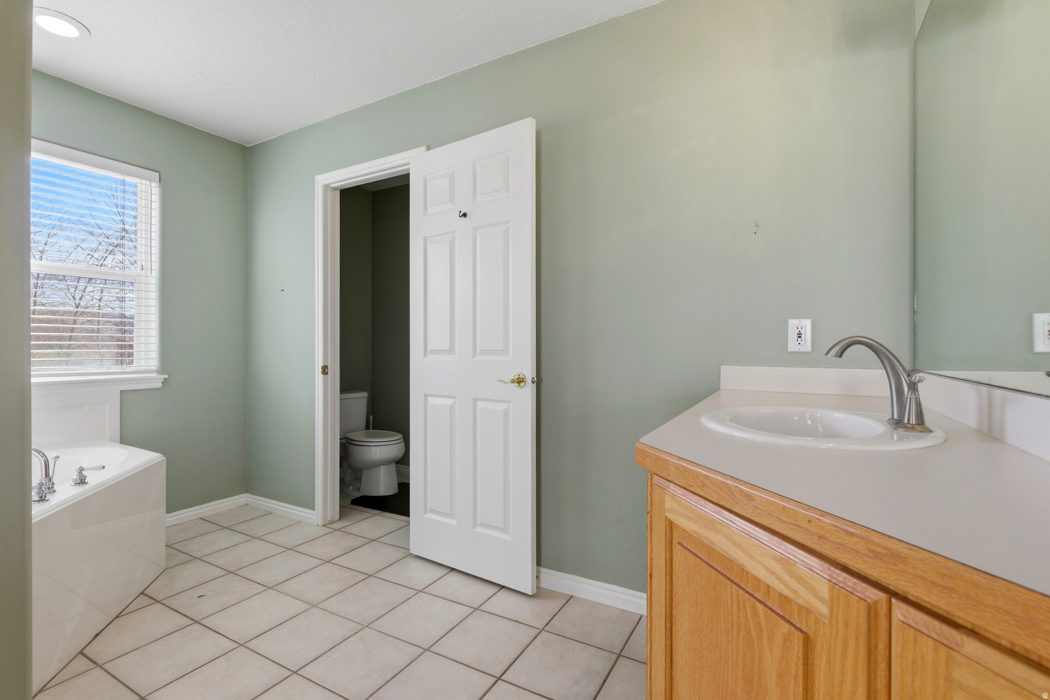 MOUNTAIN VIEW ESTATES - Residential