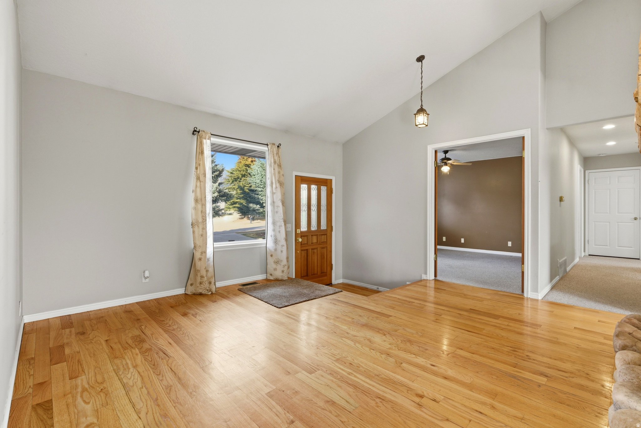 MOUNTAIN VIEW ESTATES - Residential