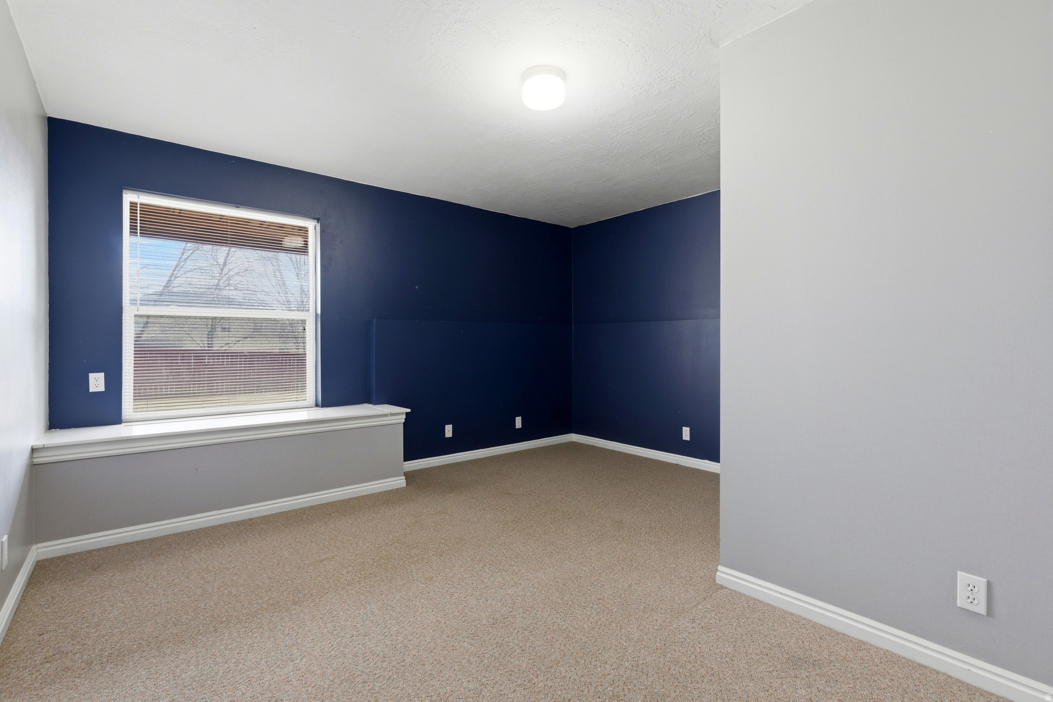 MOUNTAIN VIEW ESTATES - Residential