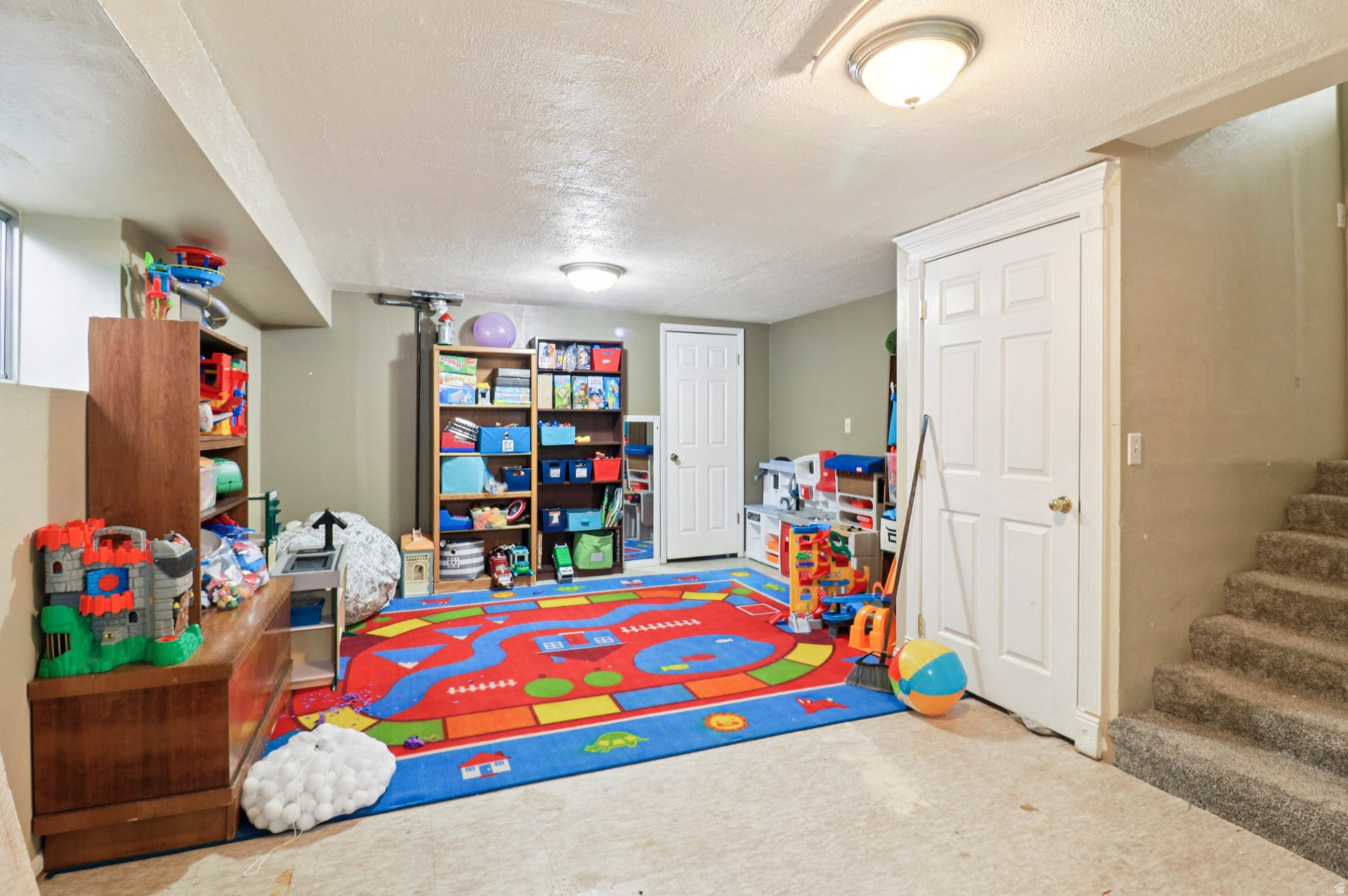 WINDSOR PARK - Residential