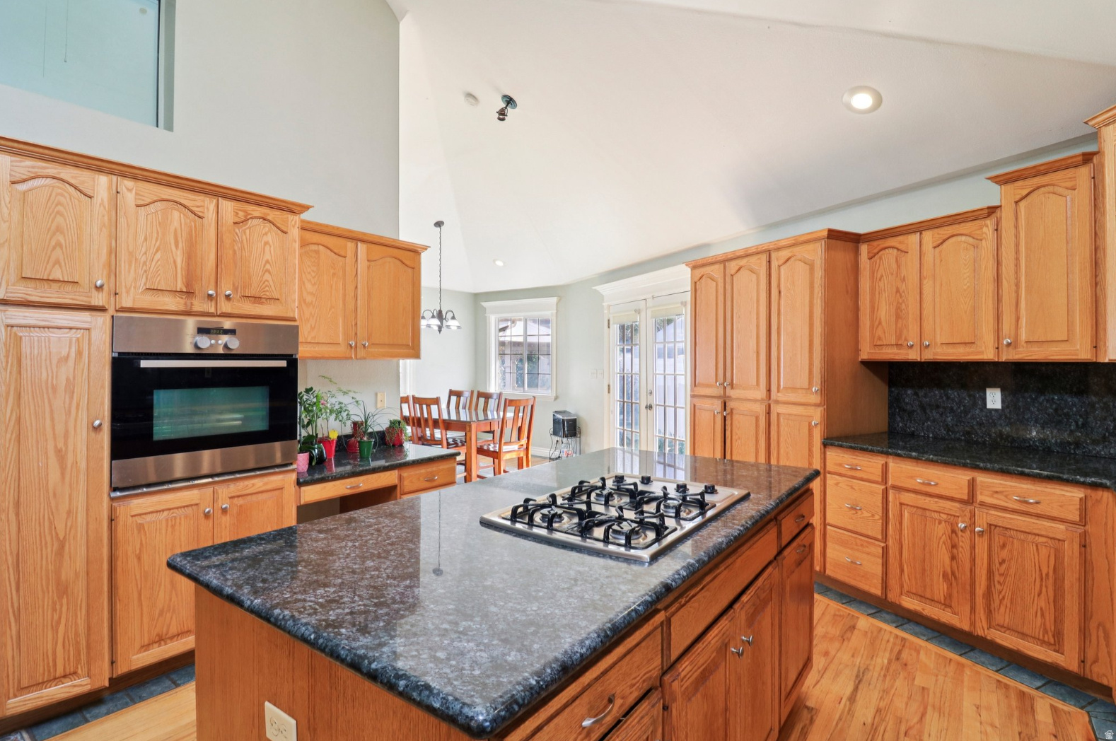 WINDSOR PARK - Residential