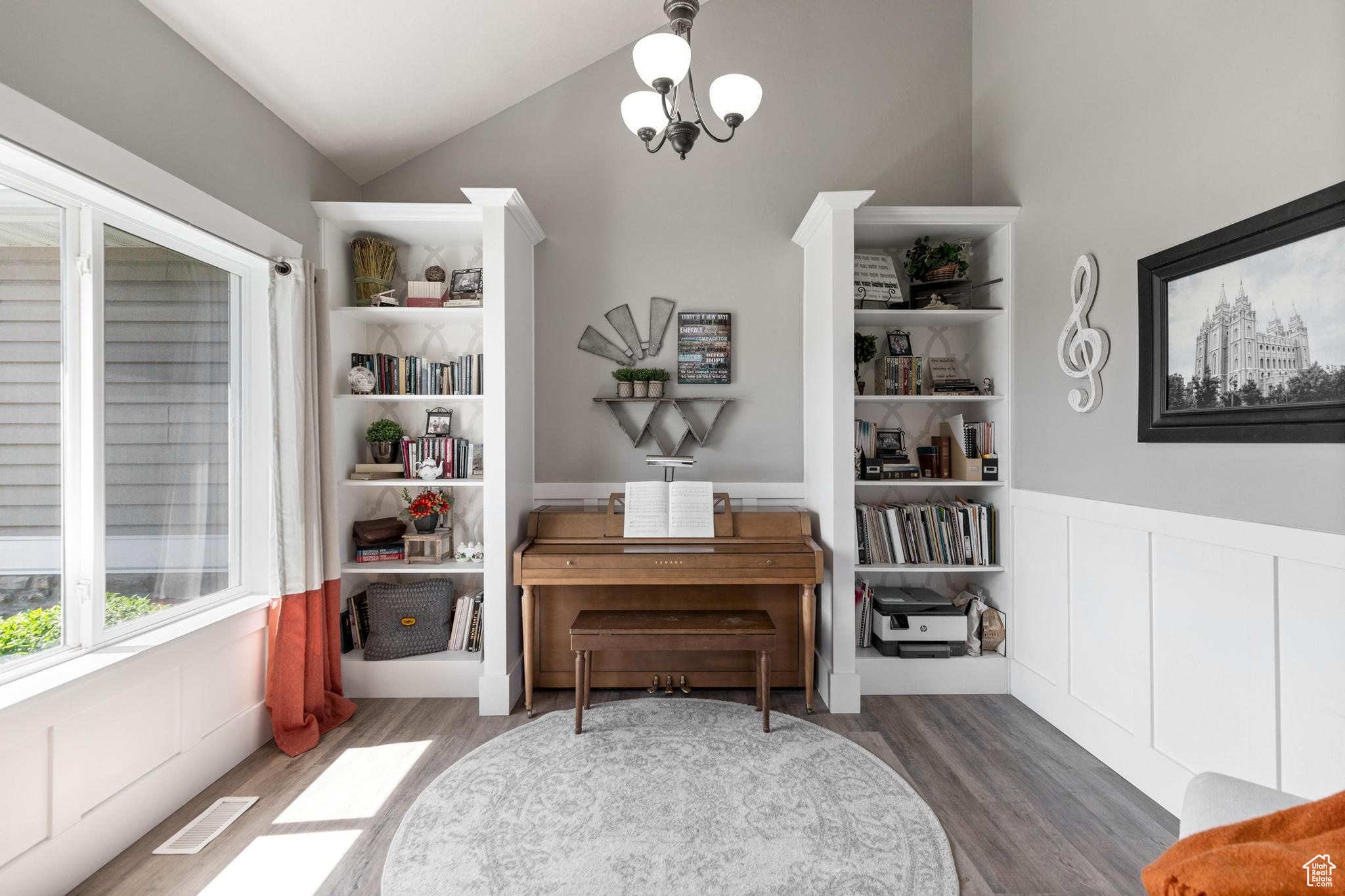 CHERRY CREEK HEIGHTS - Residential