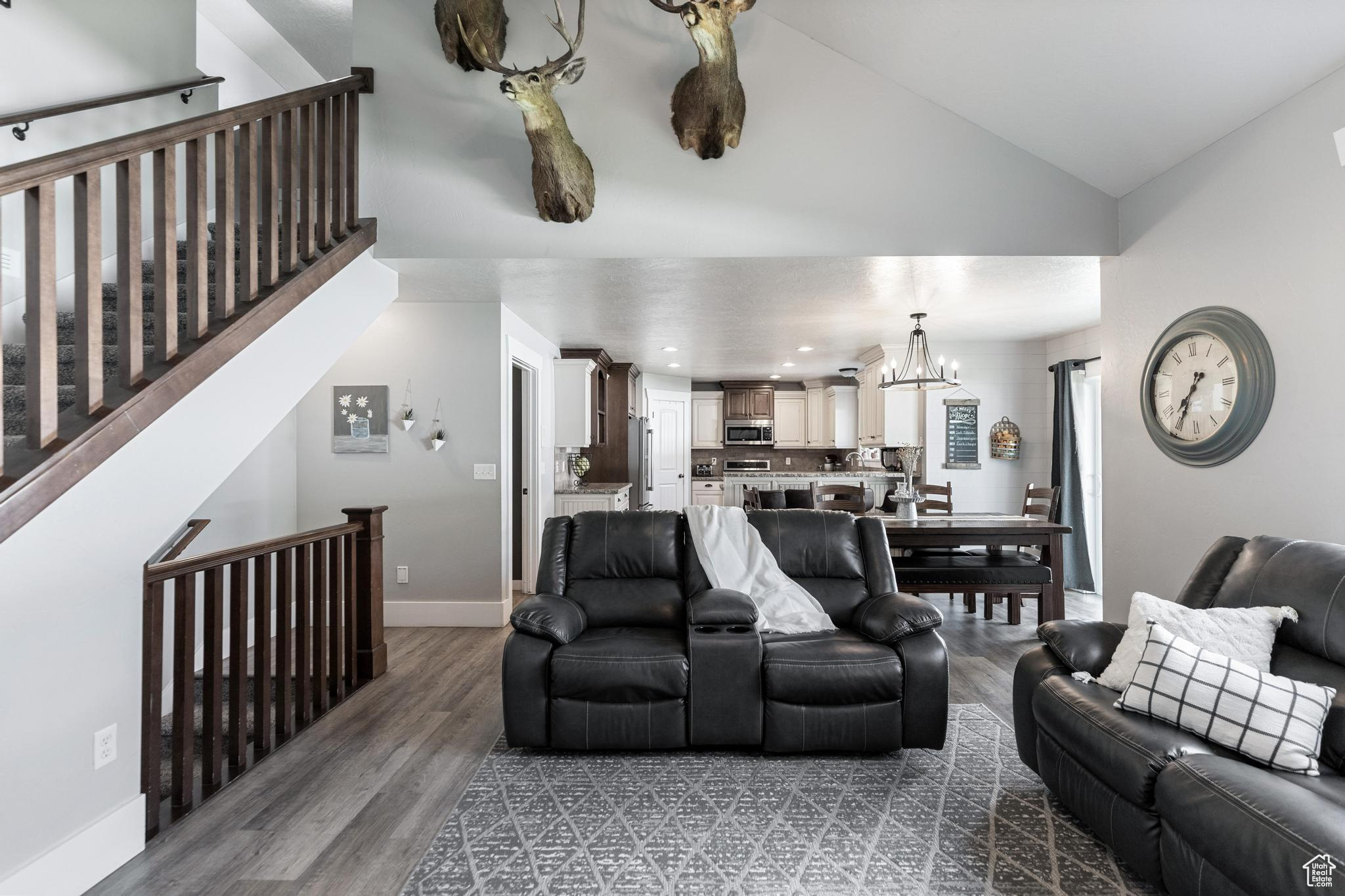 CHERRY CREEK HEIGHTS - Residential