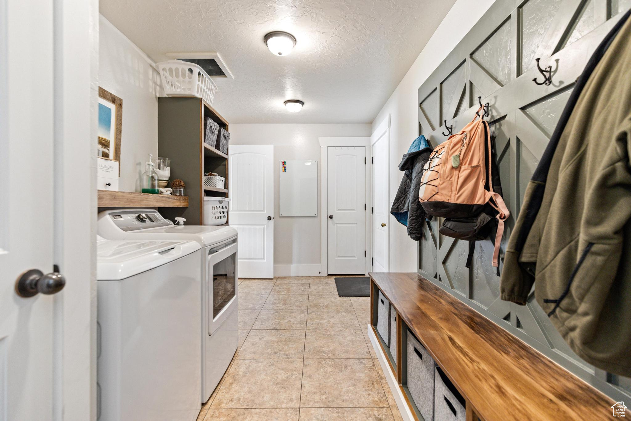 CHERRY CREEK HEIGHTS - Residential