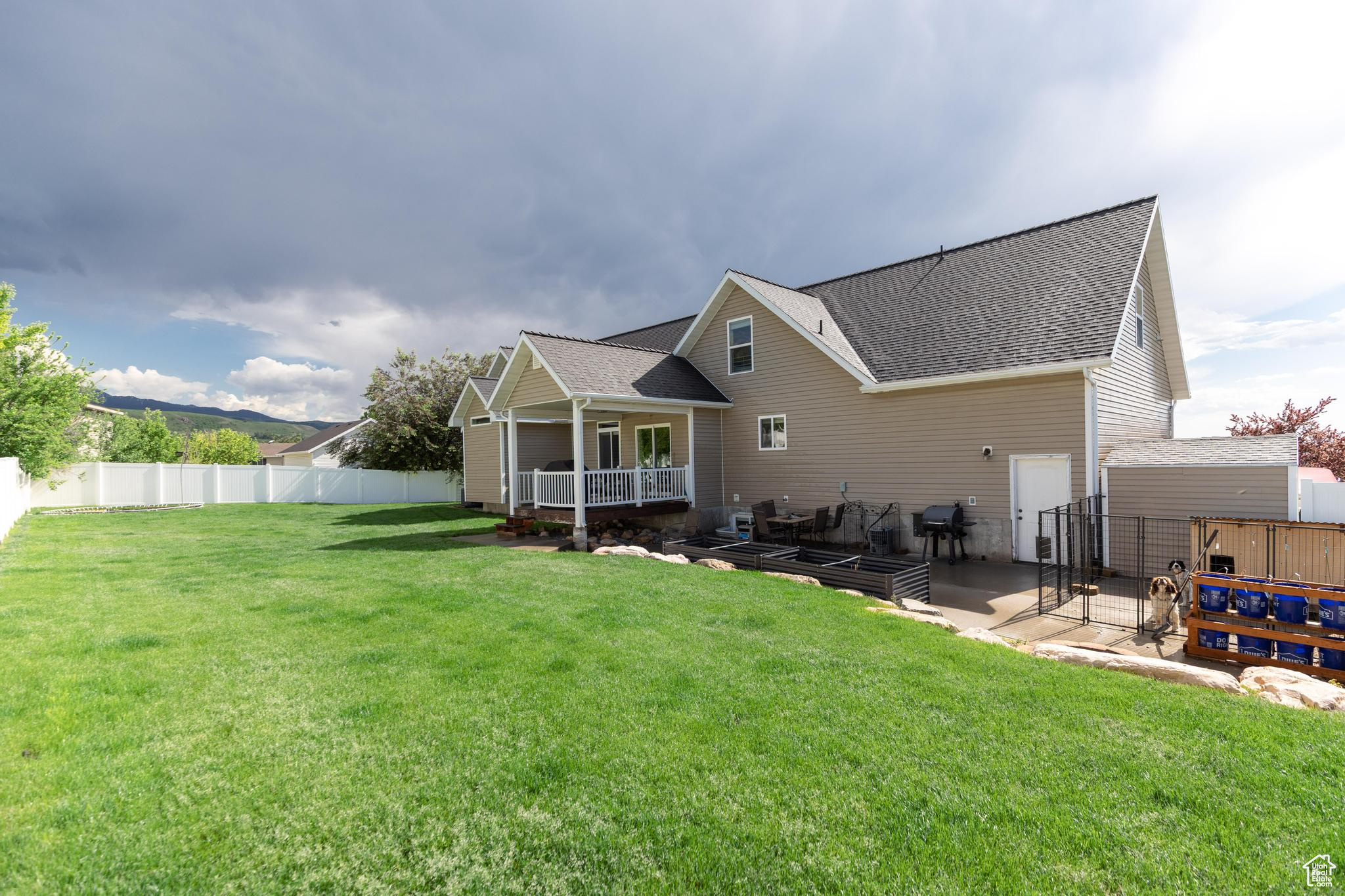 CHERRY CREEK HEIGHTS - Residential