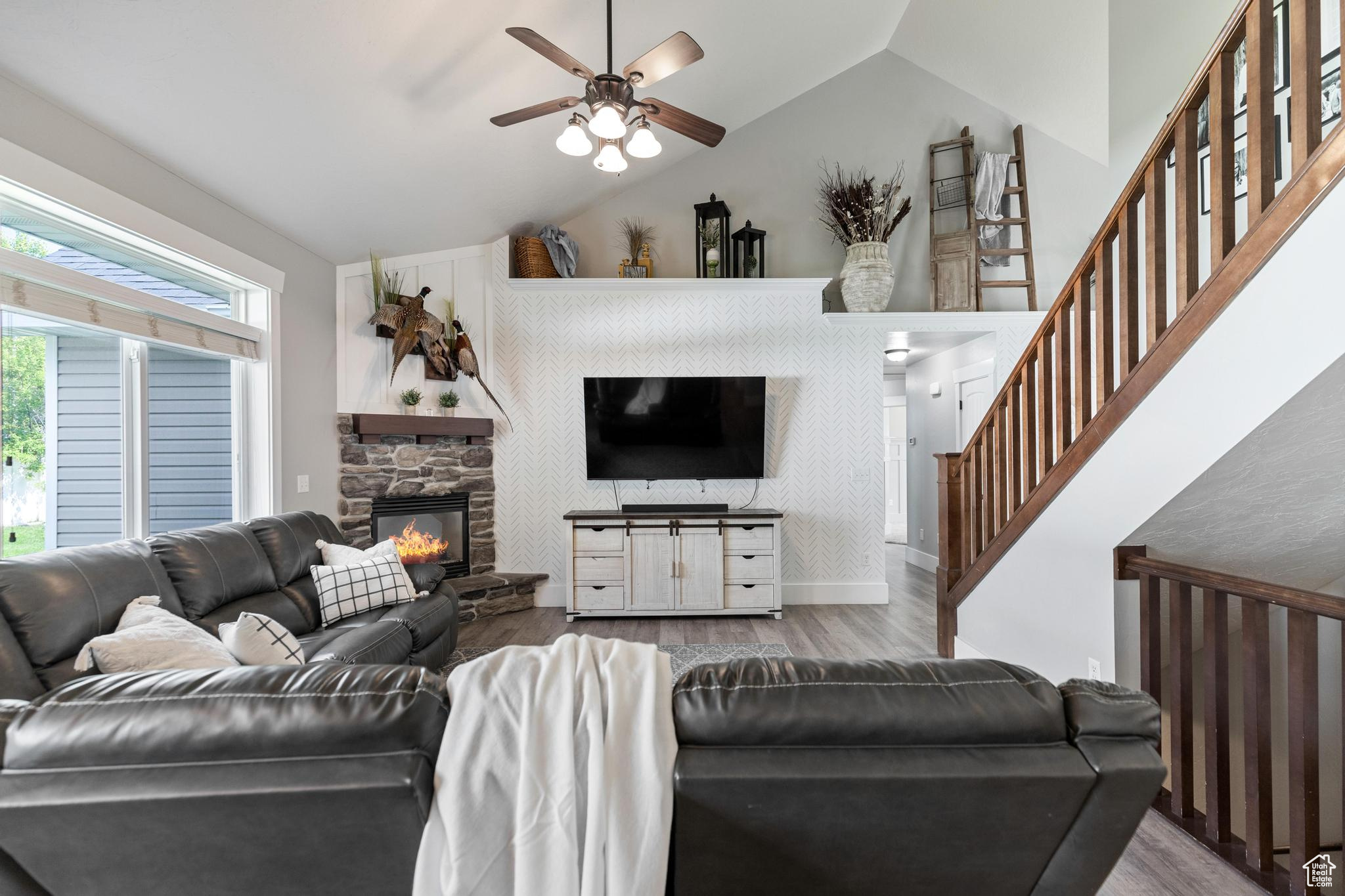 CHERRY CREEK HEIGHTS - Residential