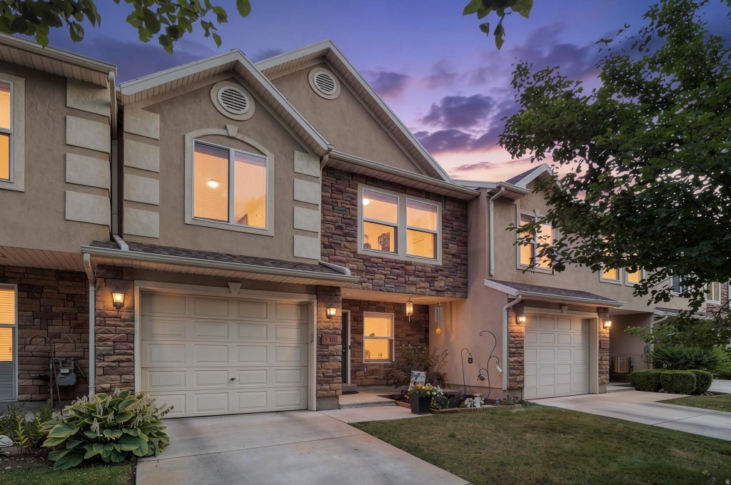 Photo of 538 W LOCHLEVAN LN S, Murray, UT 84123 (MLS # 2170677)