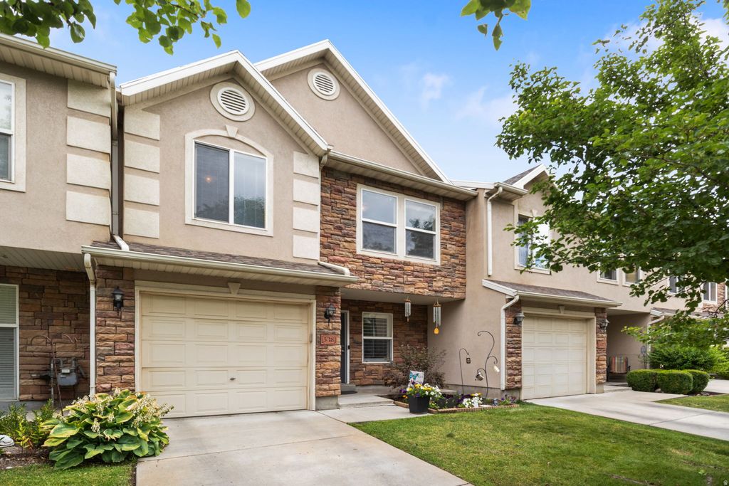 Photo of 538 W LOCHLEVAN LN S, Murray, UT 84123 (MLS # 2170677)