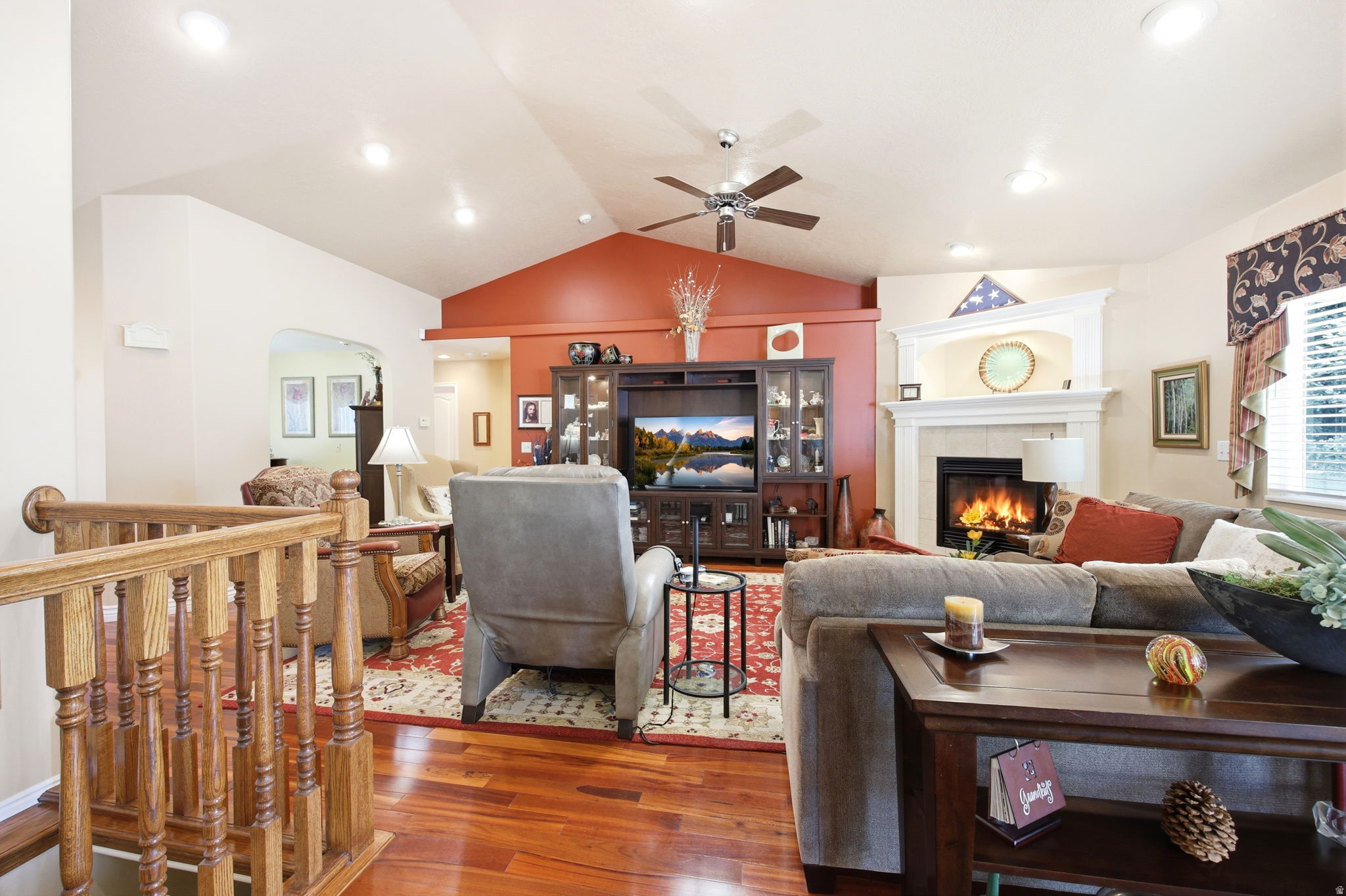 WHISPERING WILLOW - Residential