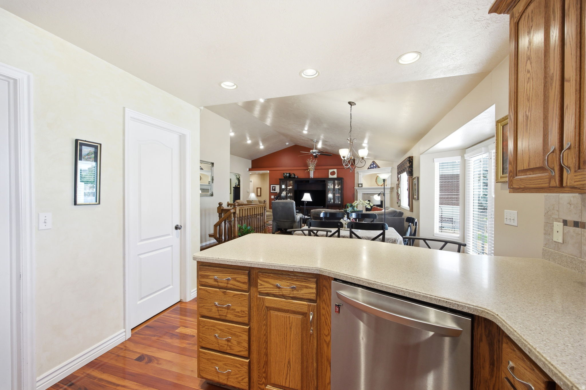 WHISPERING WILLOW - Residential