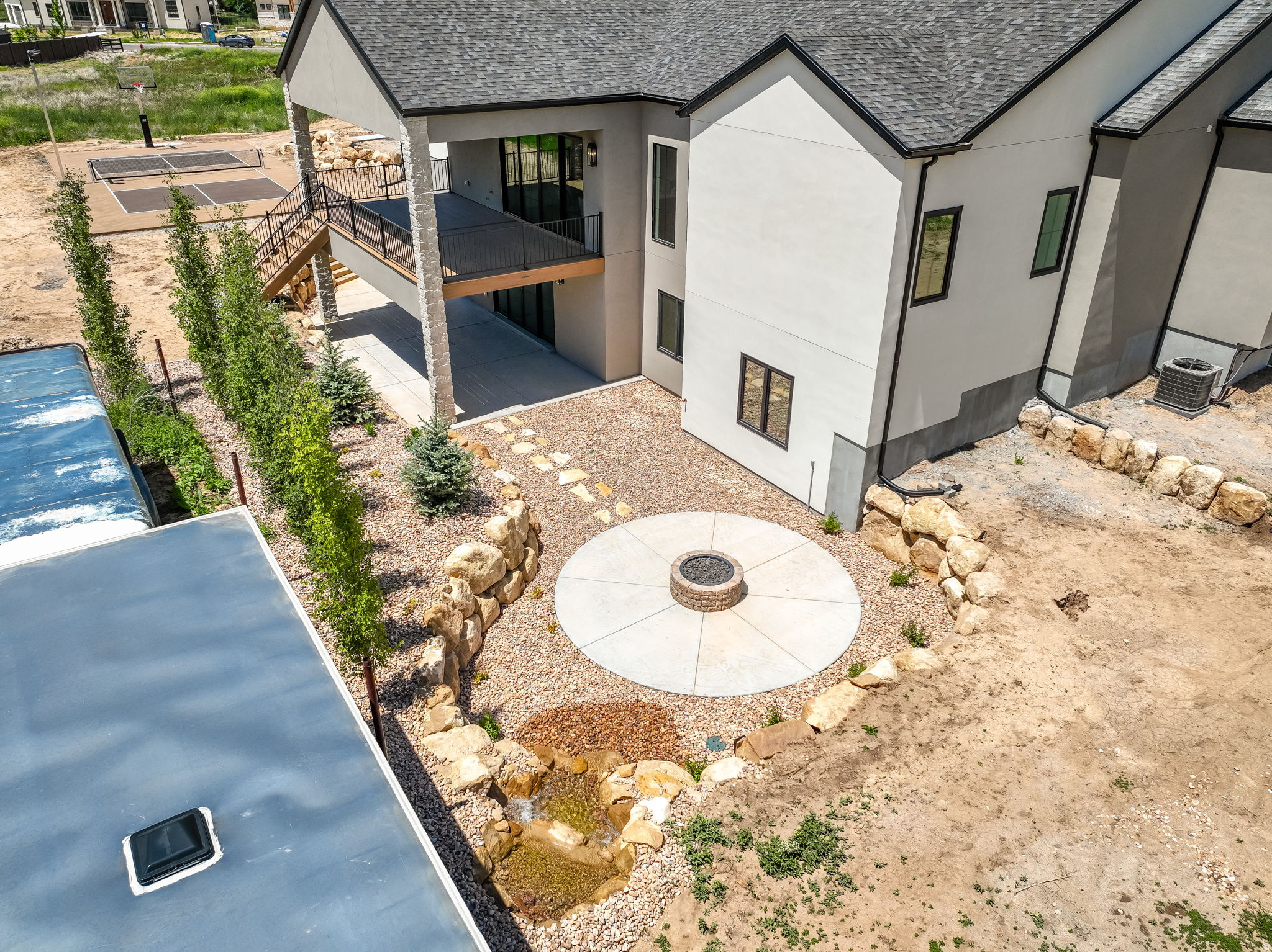 MAPLE LEAF COVE - Residential