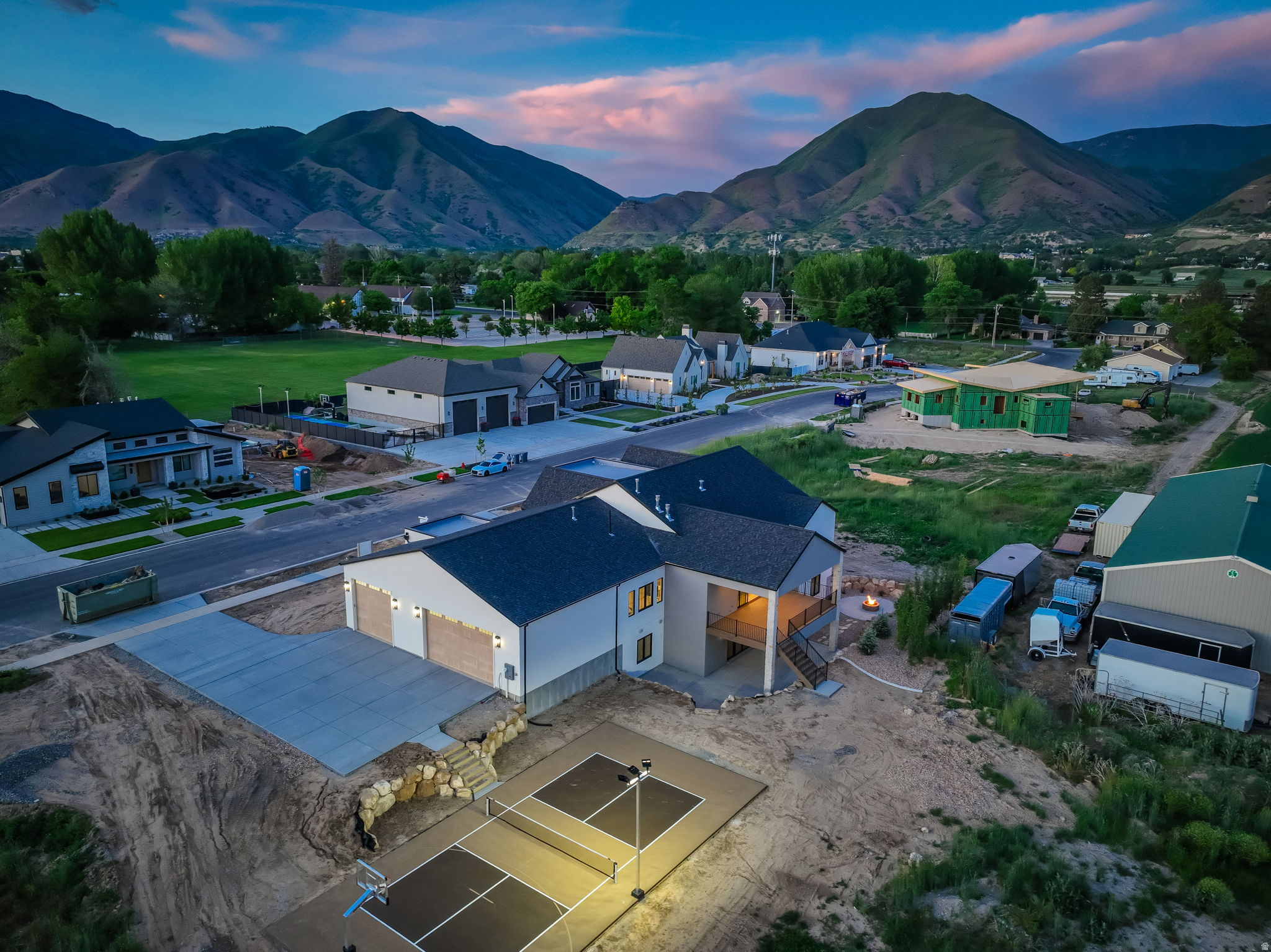 MAPLE LEAF COVE - Residential