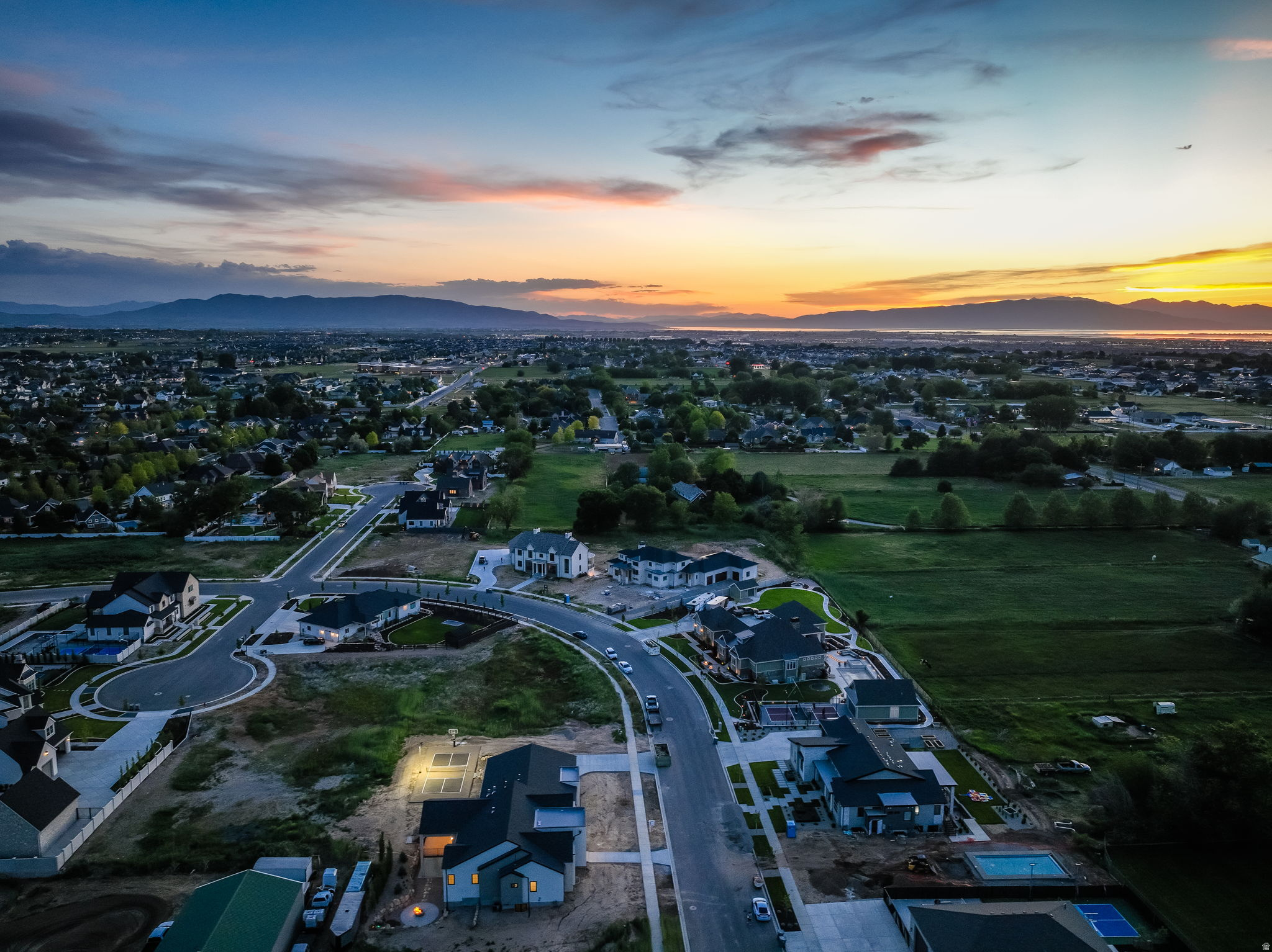 MAPLE LEAF COVE - Residential